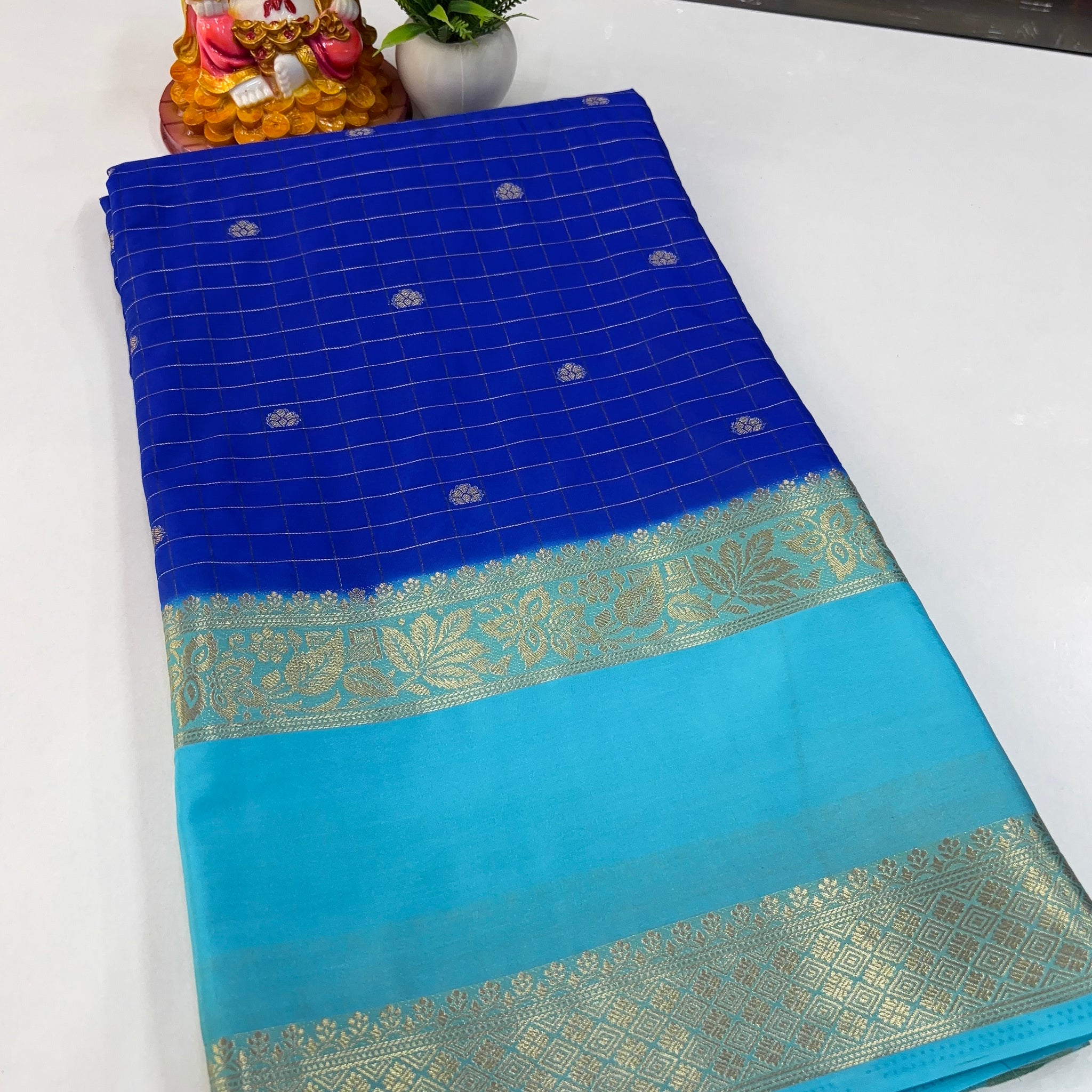 Mysore Crepe Silk Saree with Beautiful Checks Pattern &amp; Buttas – Padmavathi Silks and Sarees