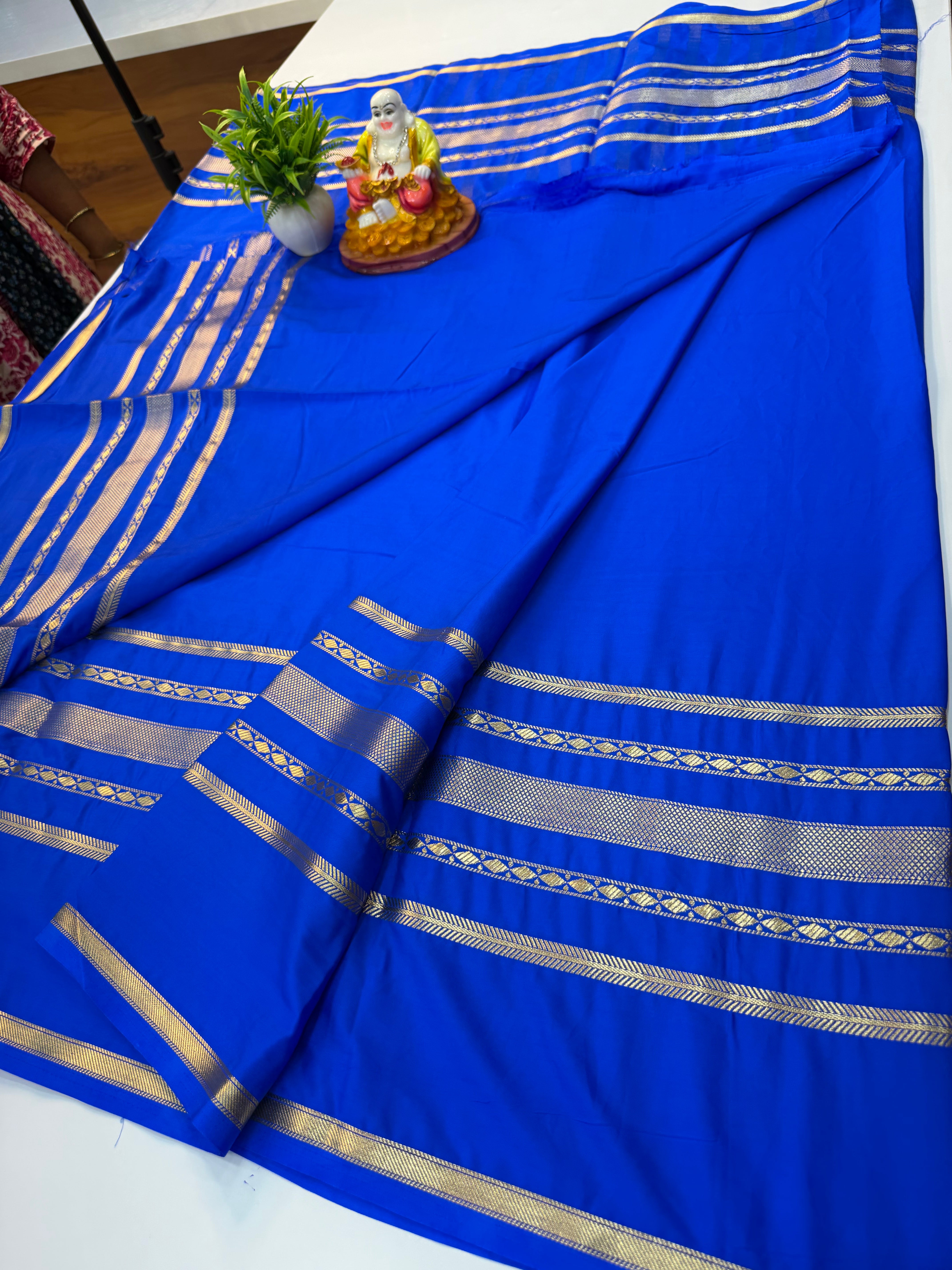 Mysore Crepe Silk Saree with Chit Pallu – Padmavathi Silks and Sarees