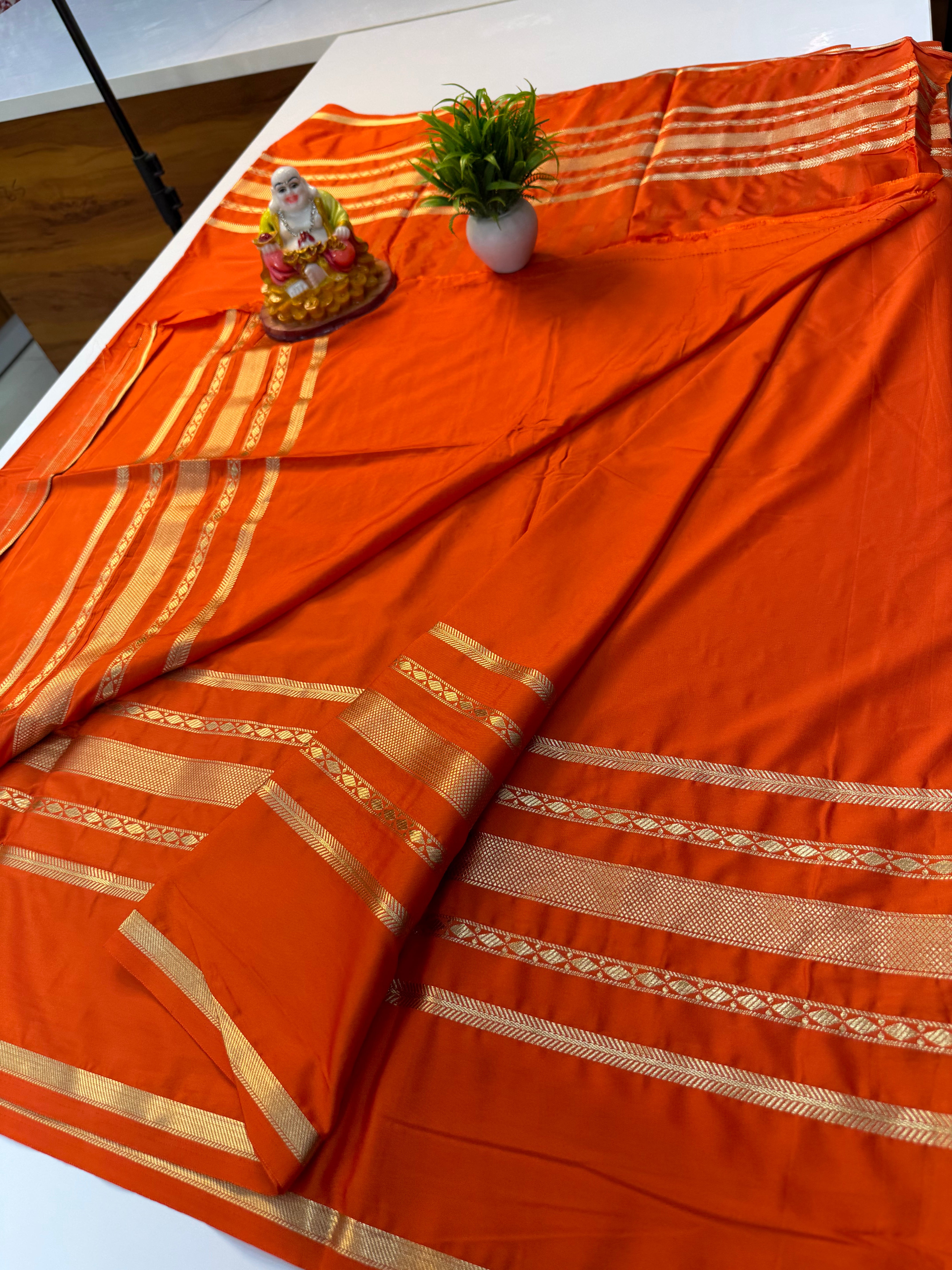 Mysore Crepe Silk Saree with Chit Pallu – Padmavathi Silks and Sarees
