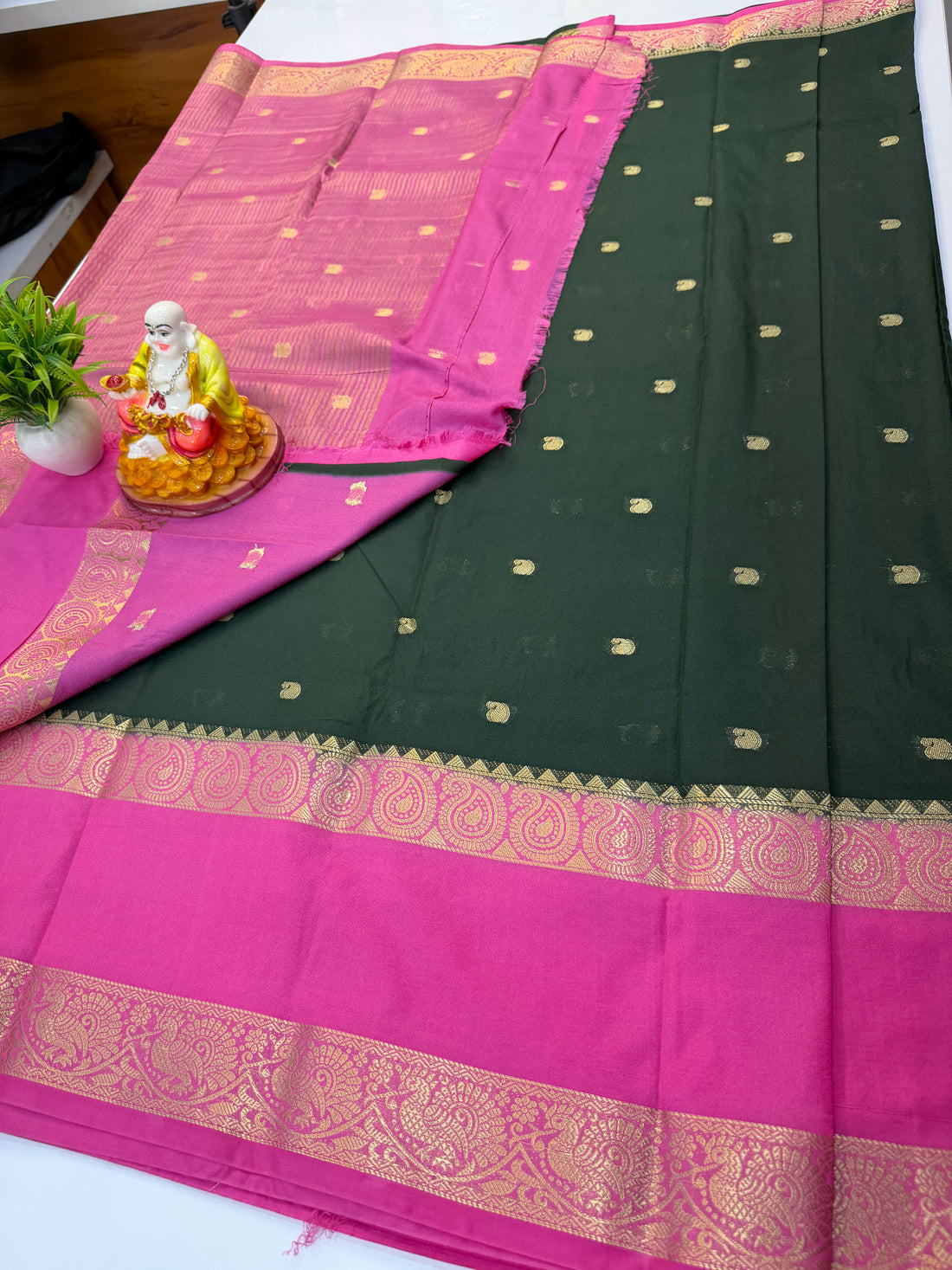 Premium Mysore Crepe Silk Saree with Buttas & Mango Bentex Border | Padmavathi Silks and Sarees