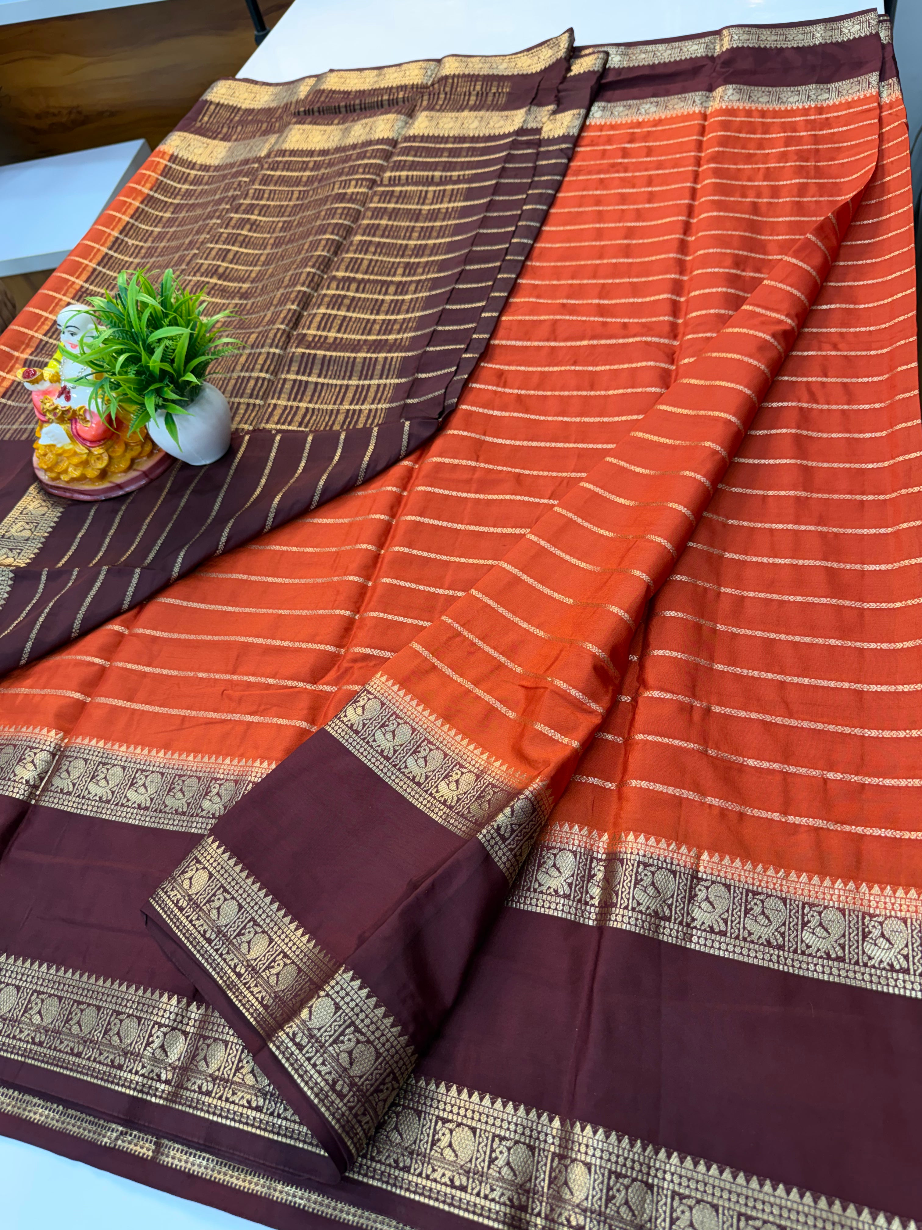Beautiful Mysore Crepe Silk Saree with Peacock Bentex Border – Padmavathi Silks and Sarees