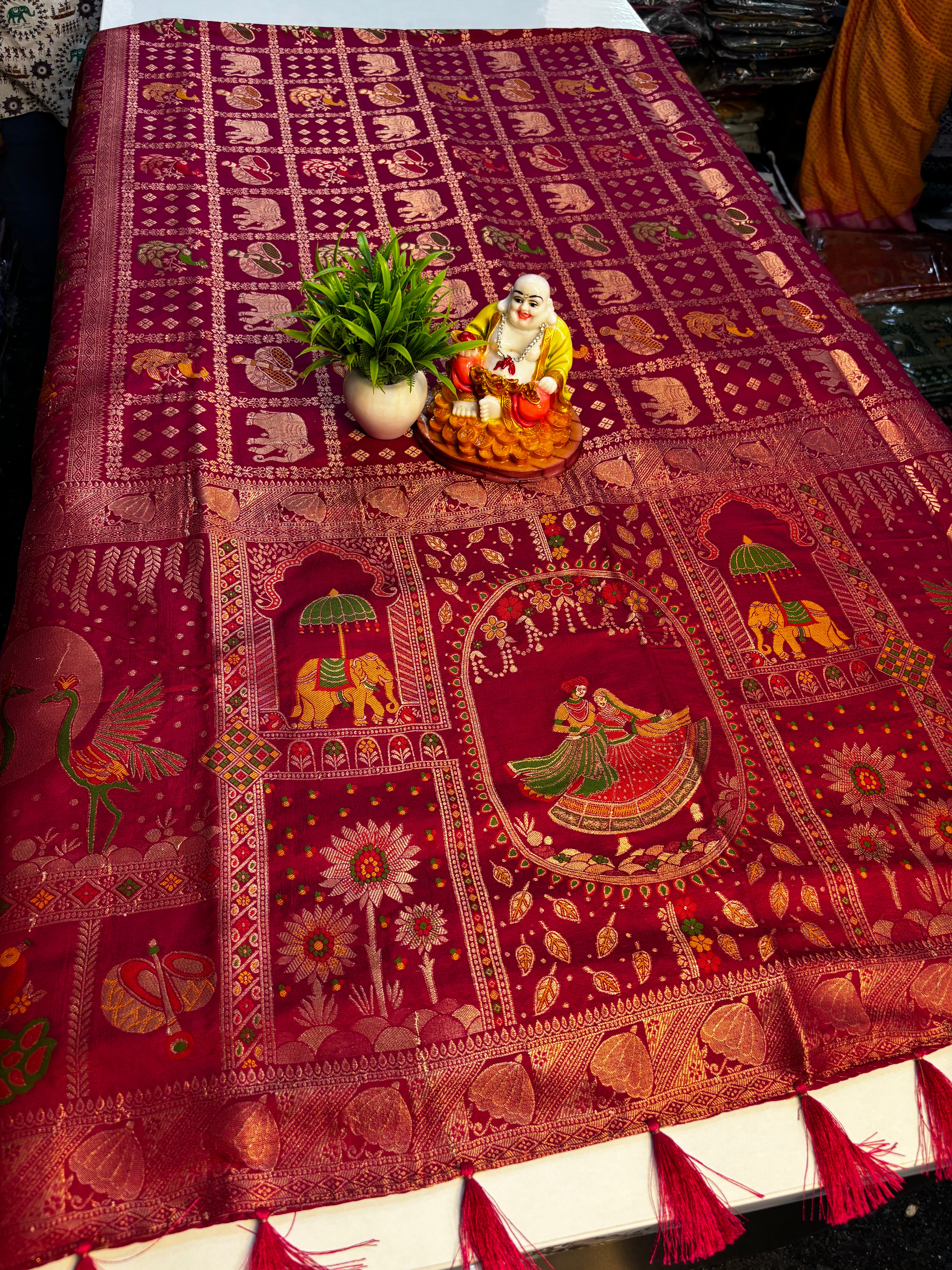 Premium Tanjore Design Saree with Zari Weaving | Rich Pallu | Butta Blouse