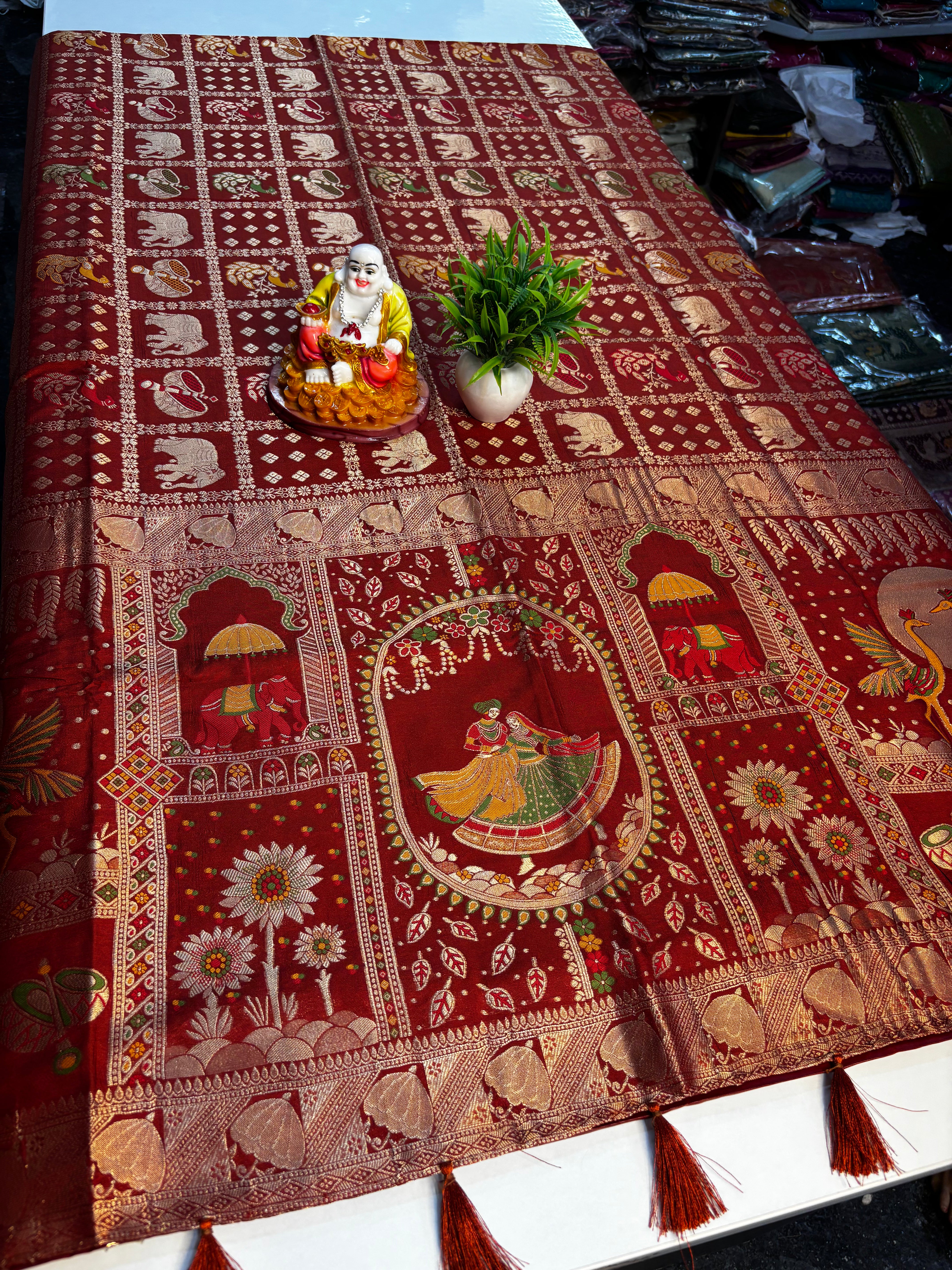 Premium Tanjore Design Saree with Zari Weaving | Rich Pallu | Butta Blouse