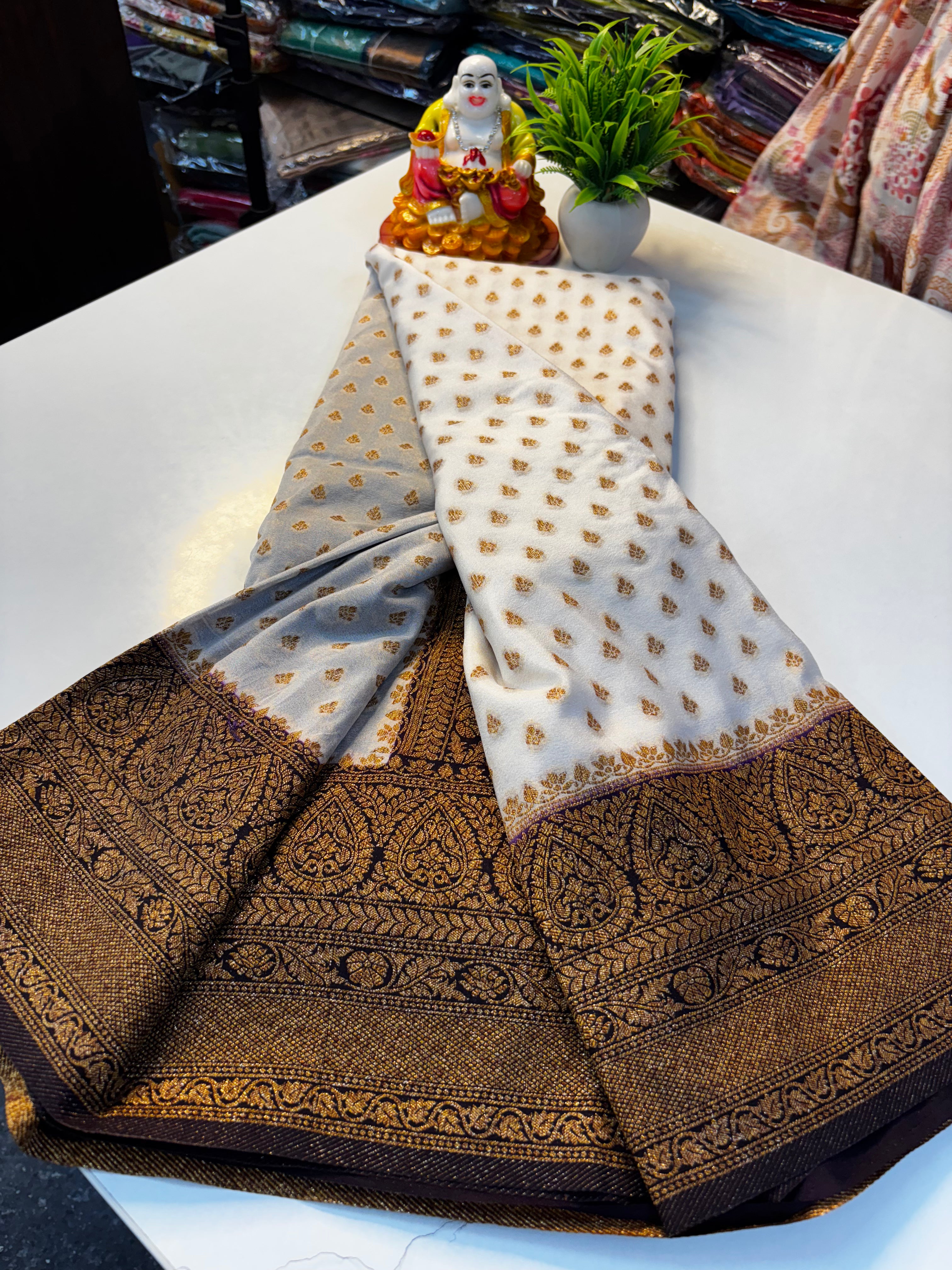 Premium Khaddi Georgette Saree with Butta & Rich Pallu