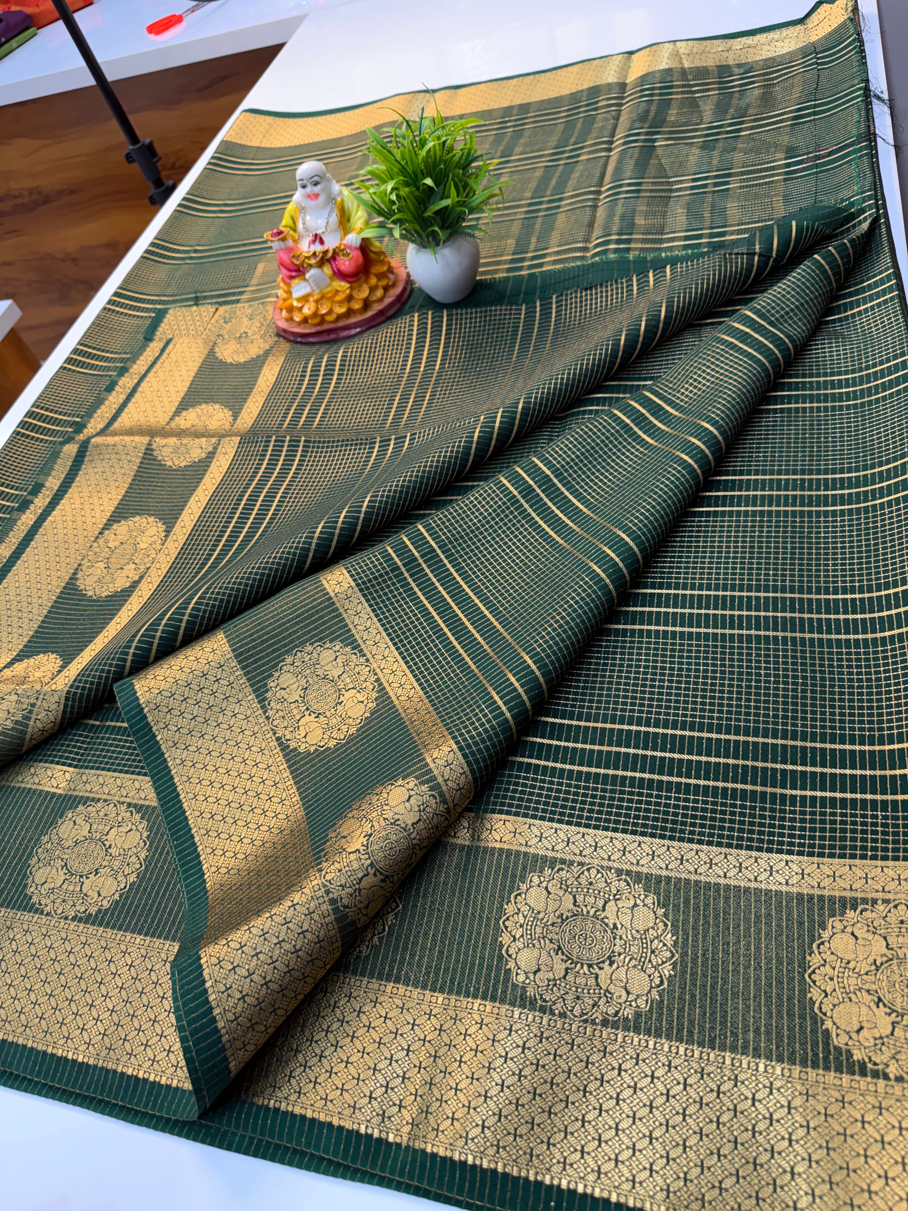 Mysore Crepe Silk Saree with Stripes – Elegant Traditional Wear | Padmavathi Silks and Sarees