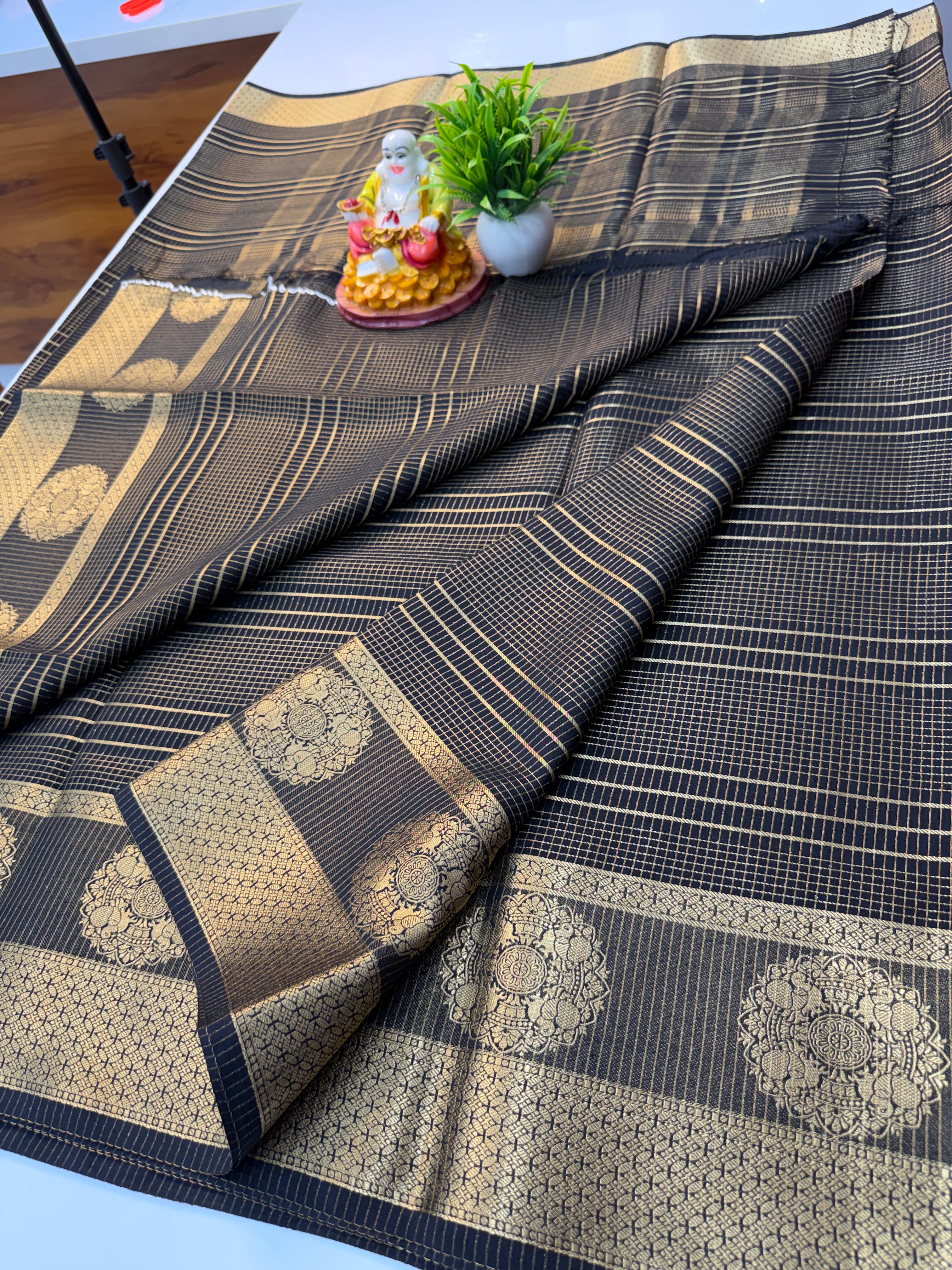 Mysore Crepe Silk Saree with Stripes – Elegant Traditional Wear | Padmavathi Silks and Sarees