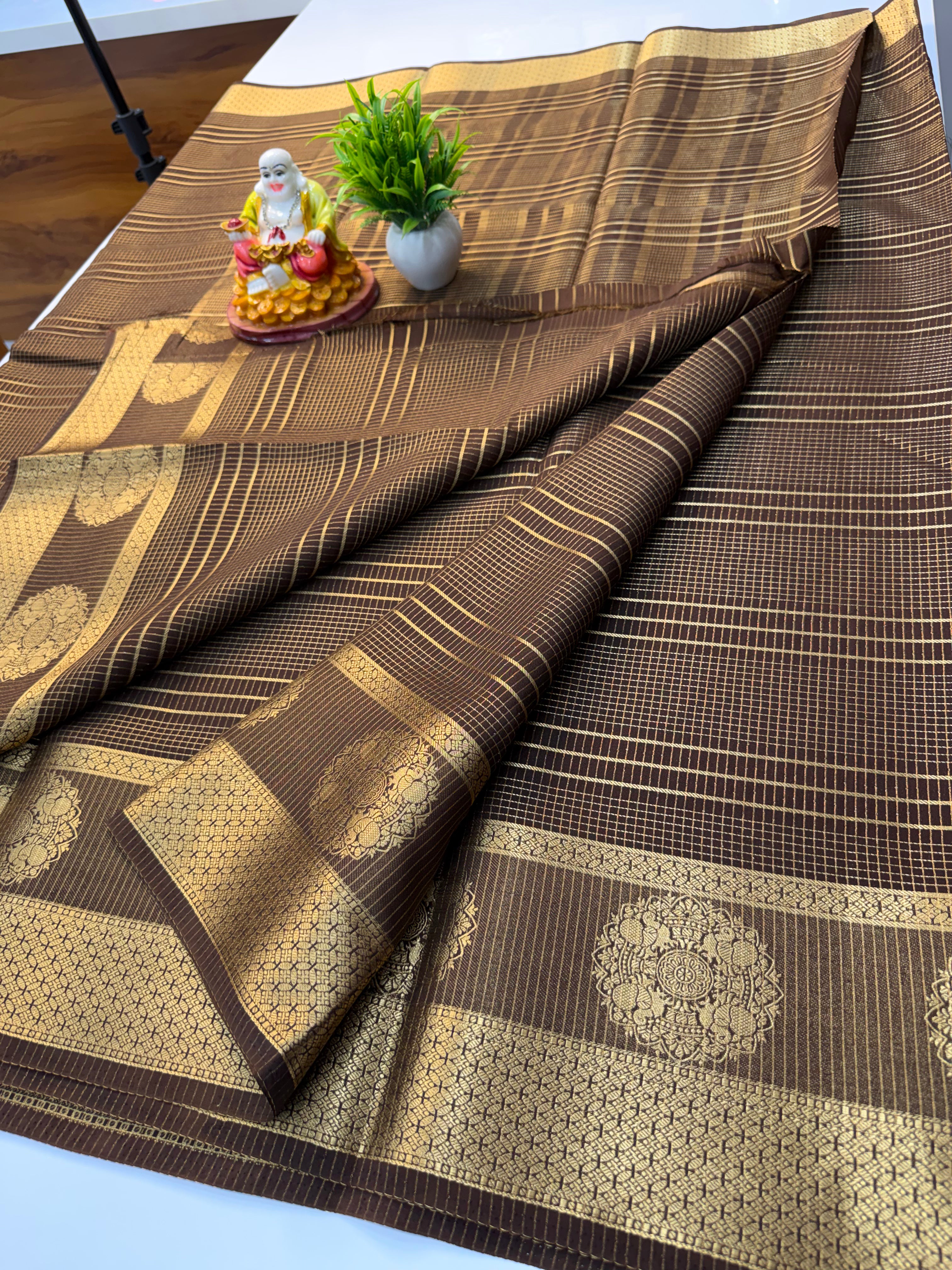 Mysore Crepe Silk Saree with Stripes – Elegant Traditional Wear | Padmavathi Silks and Sarees