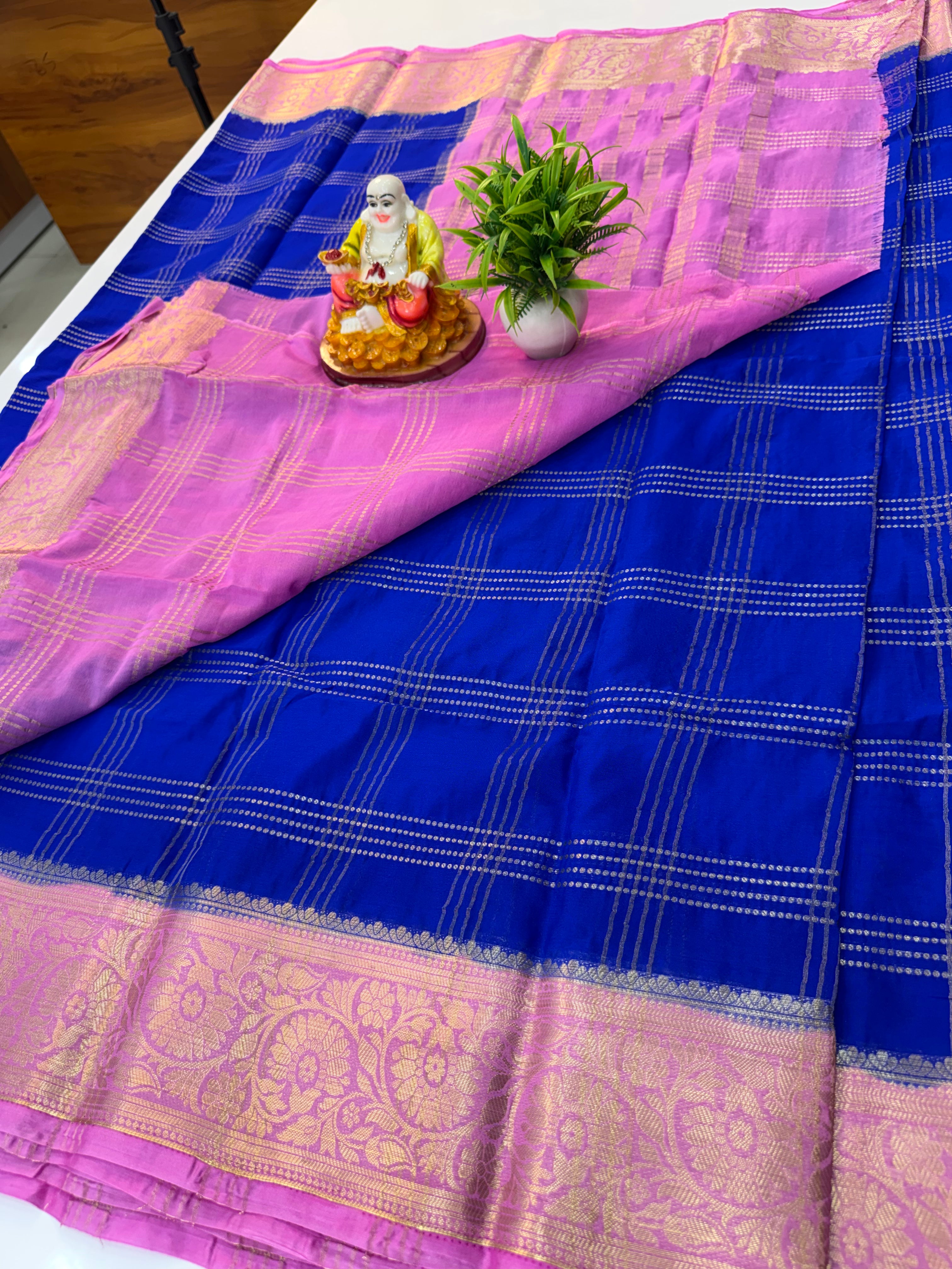 Beautiful Chiffon Saree with Checks Pattern