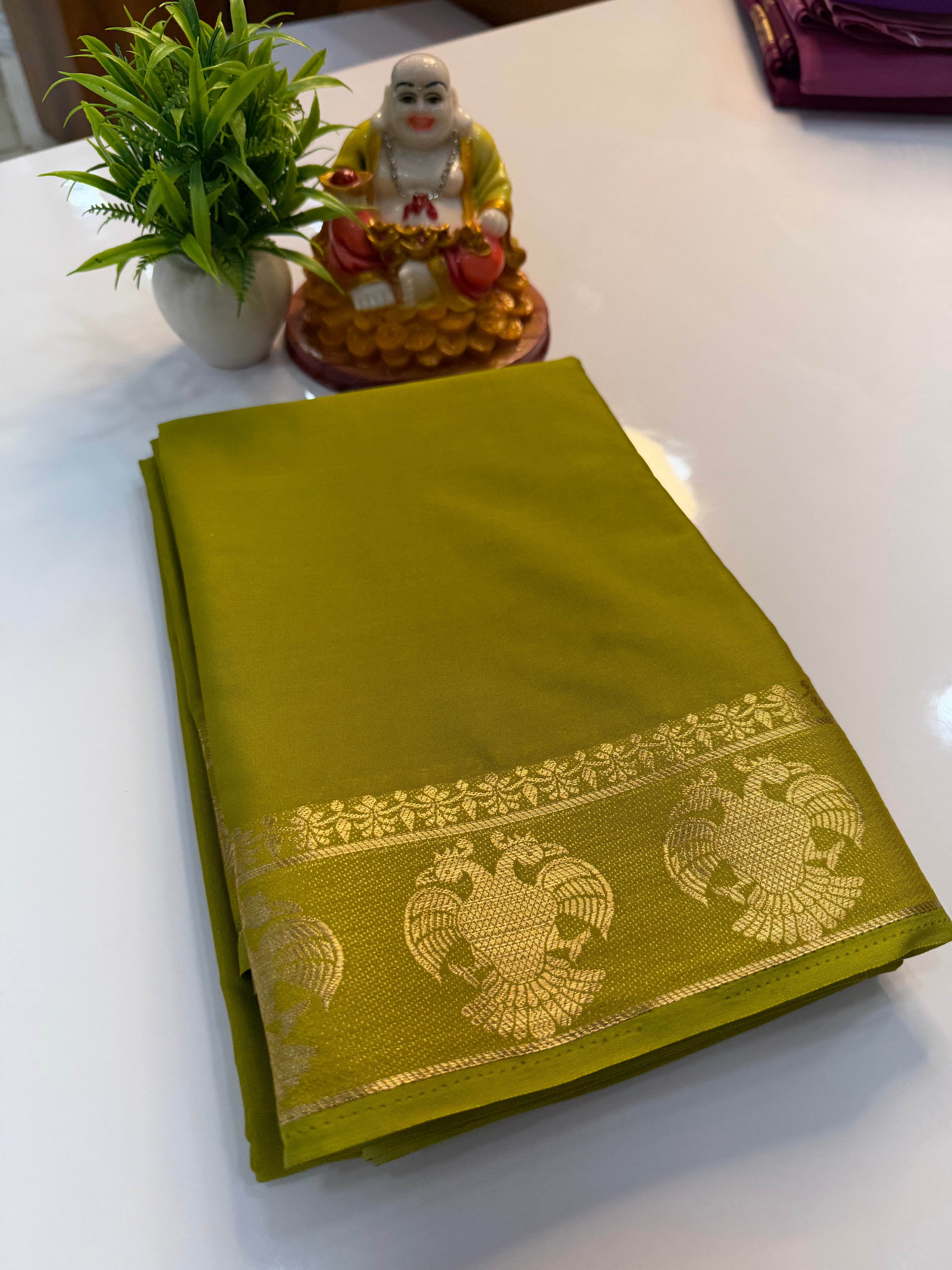 Mysore Crepe Silk Saree with Garuda Border & Chit Pallu