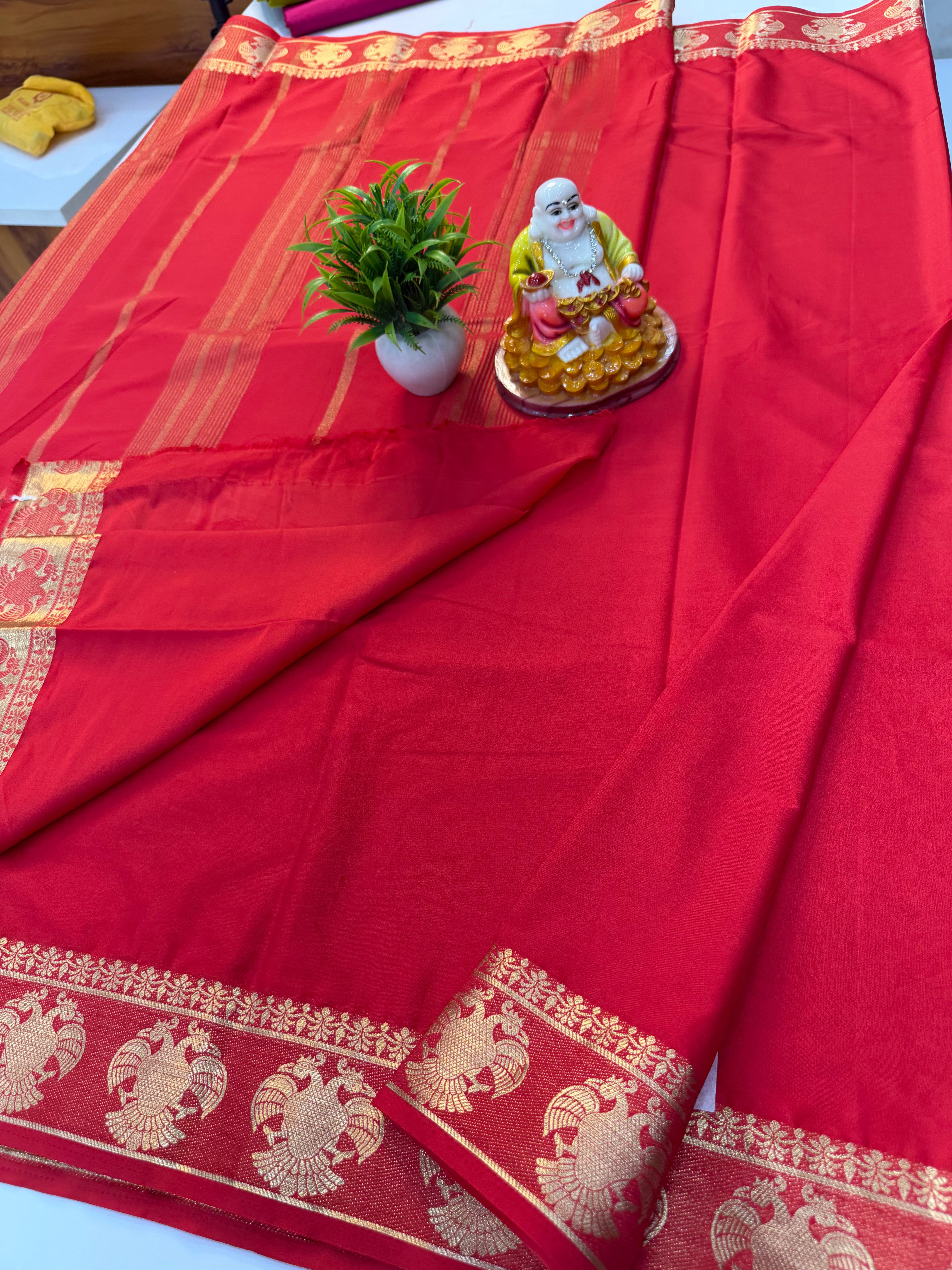 Mysore Crepe Silk Saree with Garuda Border & Chit Pallu