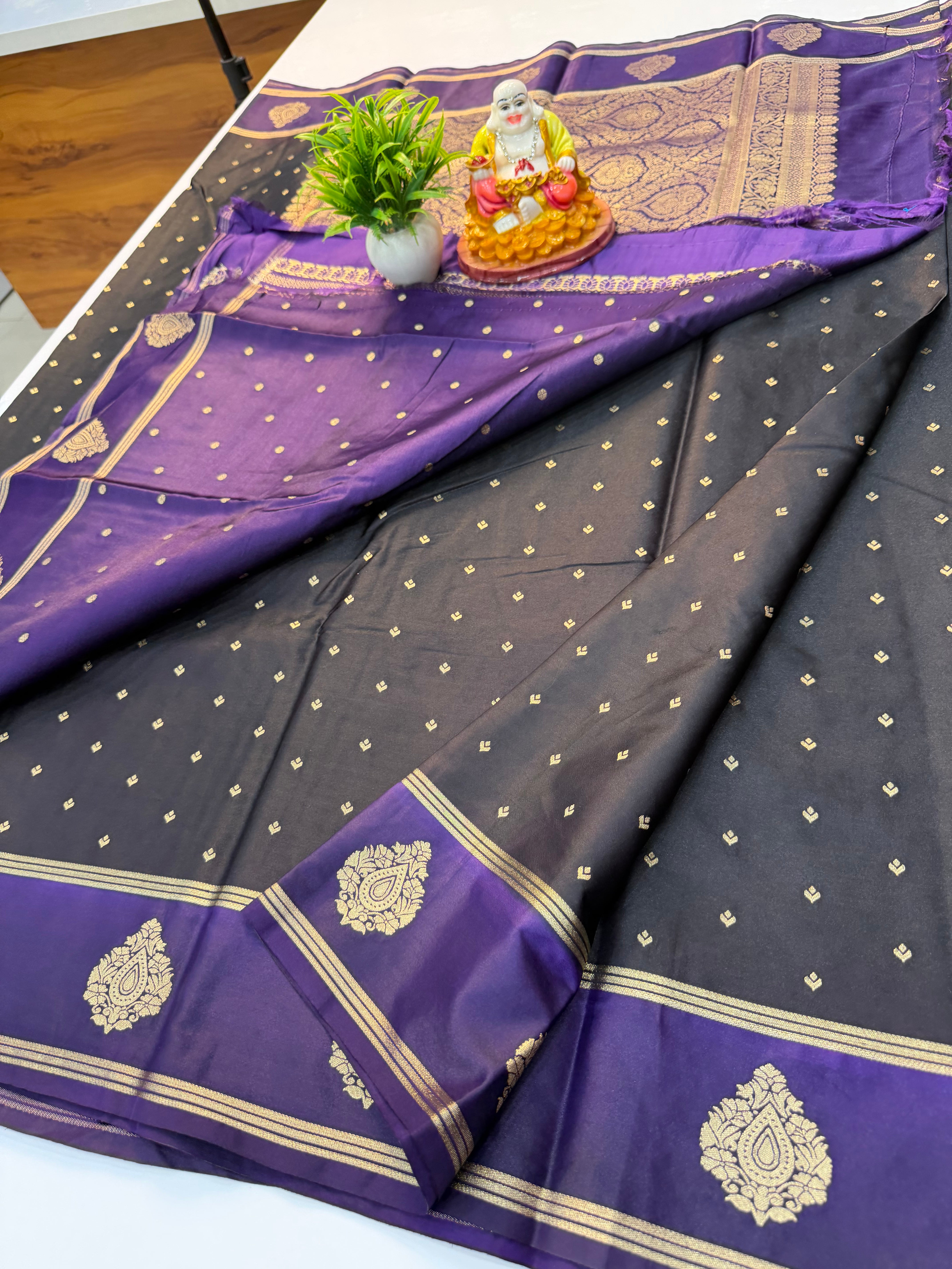 Premium Gajji Silk Saree with Buttas & Rich Pallu
