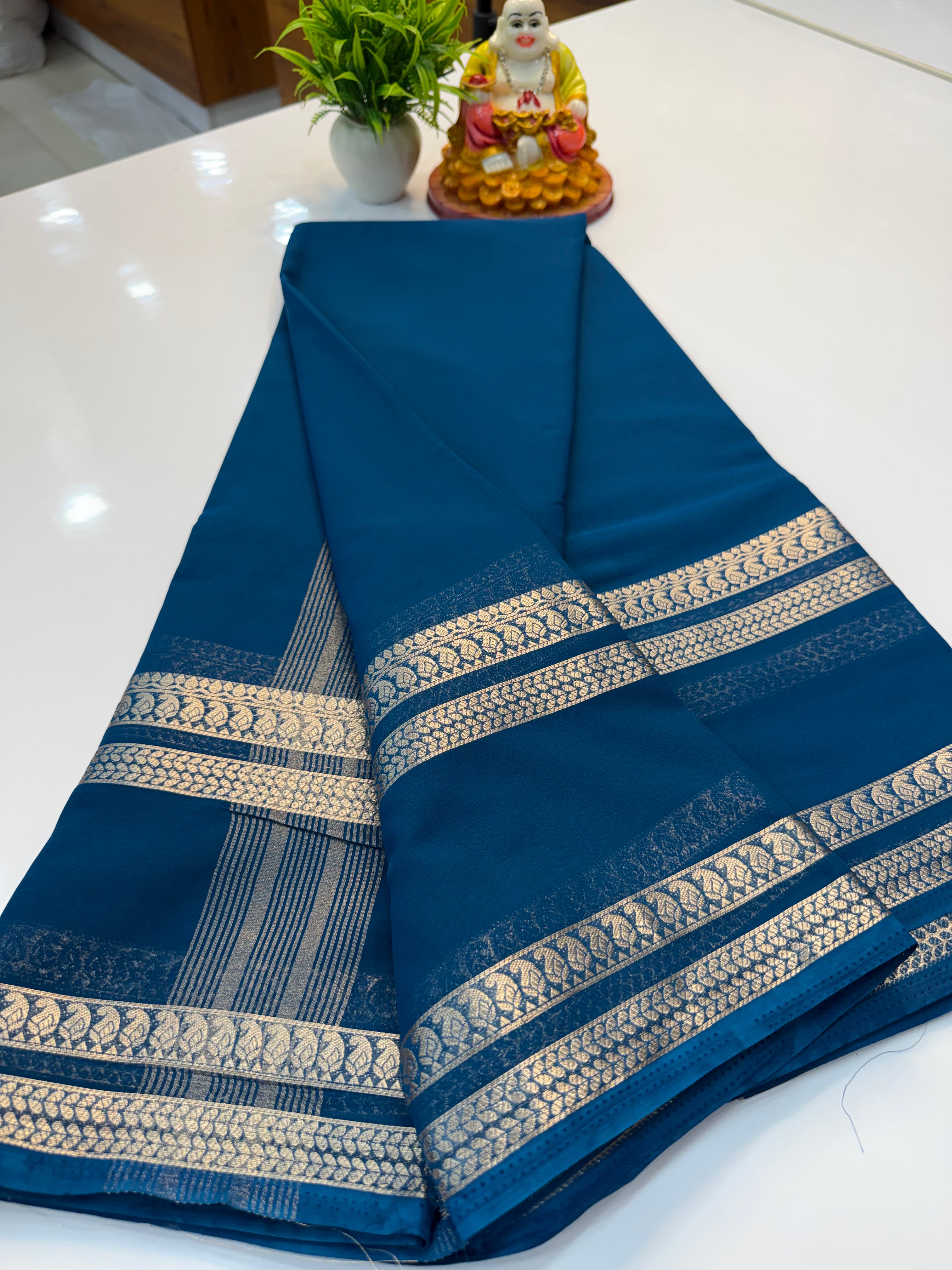 Beautiful Chiffon Saree with Mango Bentex Border –