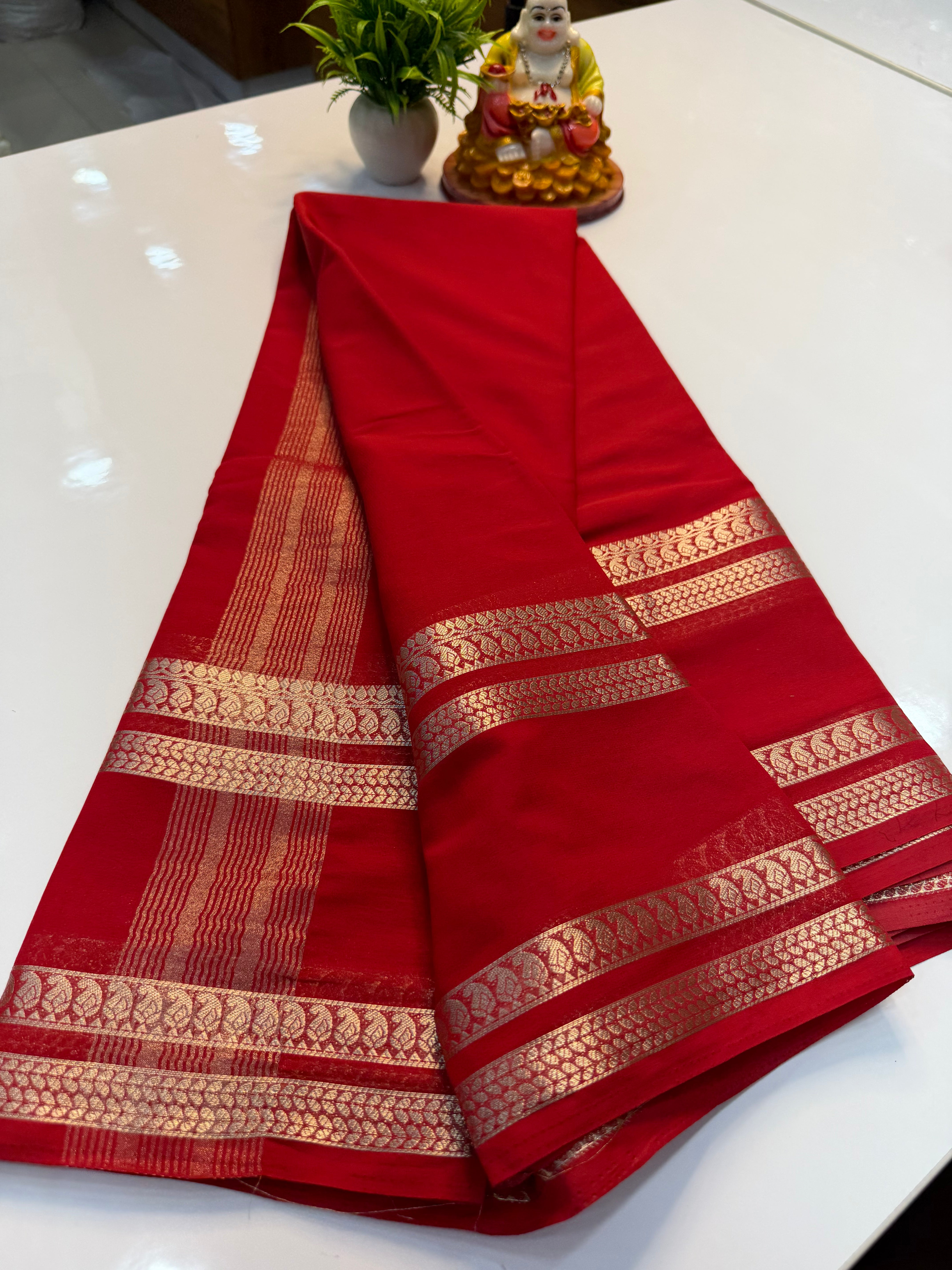 Beautiful Chiffon Saree with Mango Bentex Border –