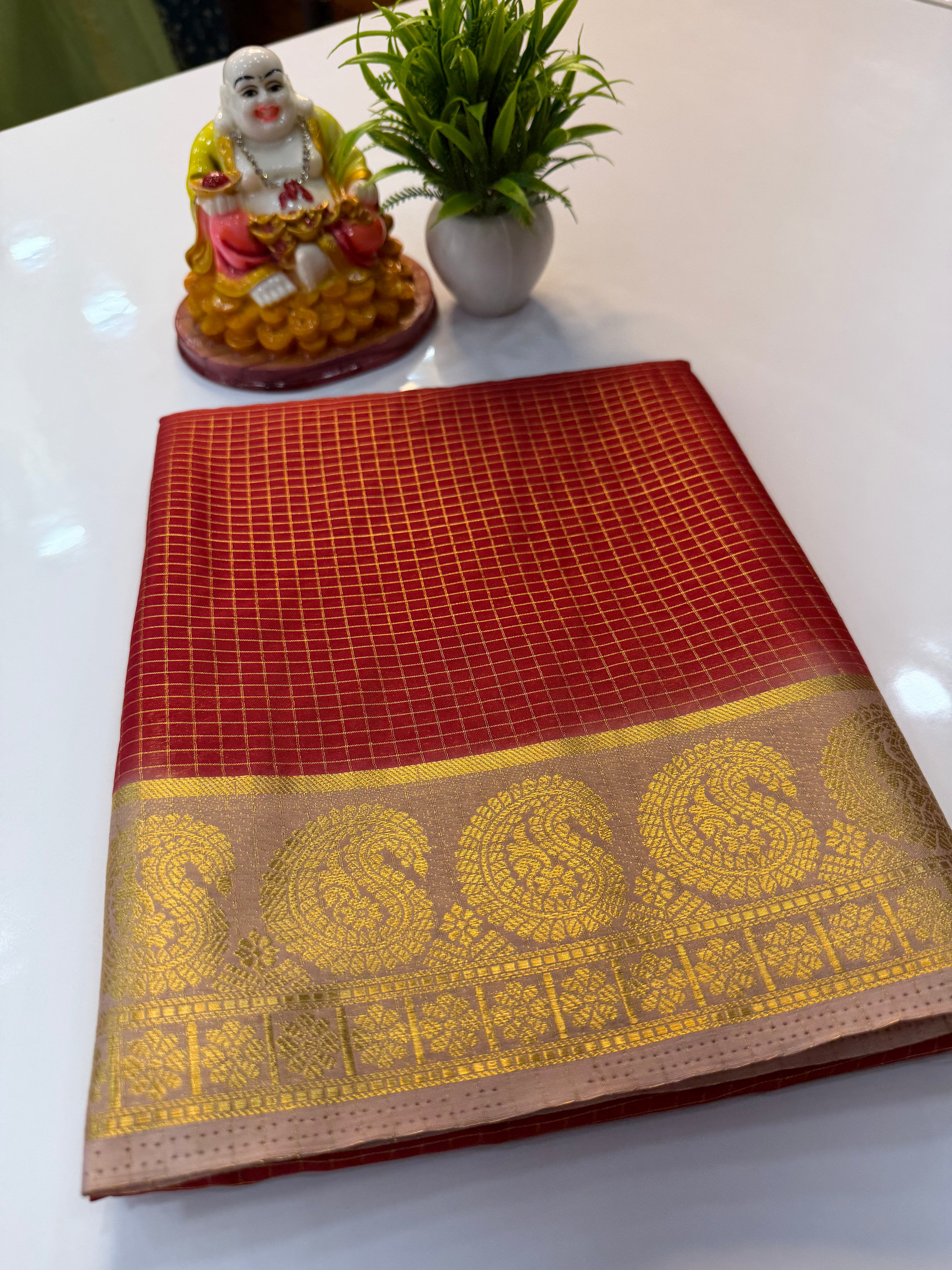 Mysore Crepe Silk Saree with Mango Border Checks Pattern | Padmavathi Silks and Sarees