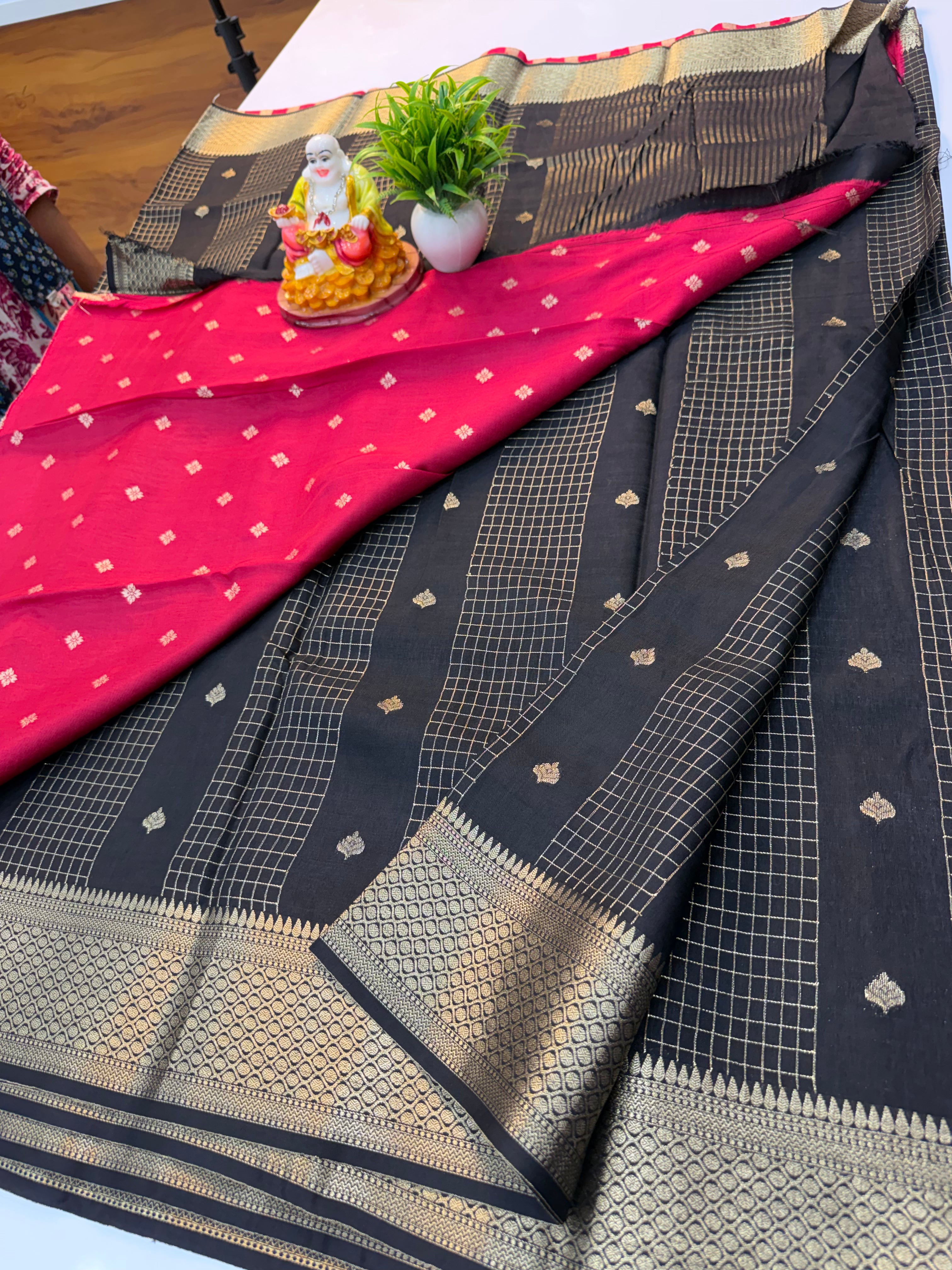 Premium Viscose Saree with Checks, Buttas & Contrast Butta Blouse