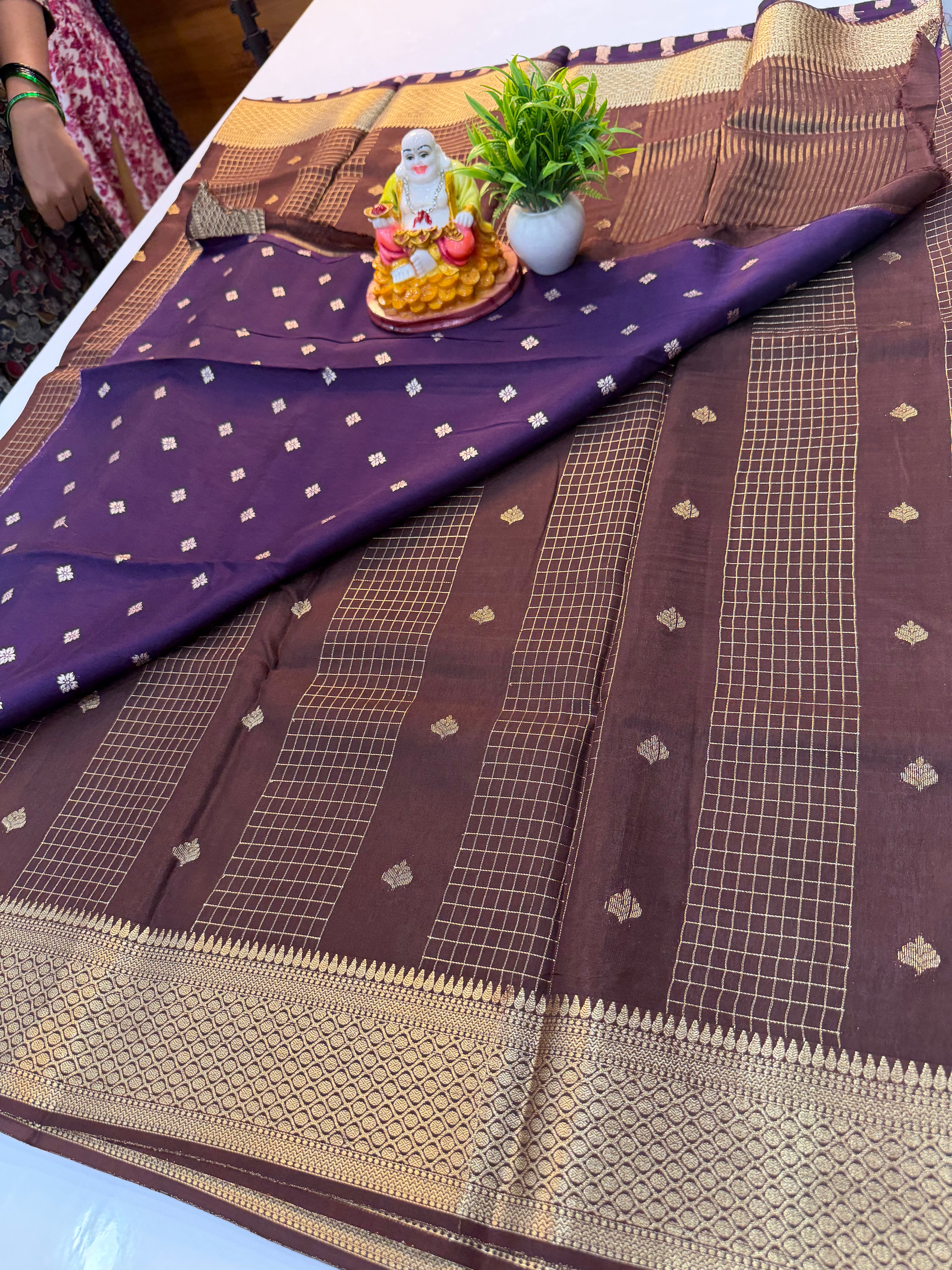 Premium Viscose Saree with Checks, Buttas & Contrast Butta Blouse