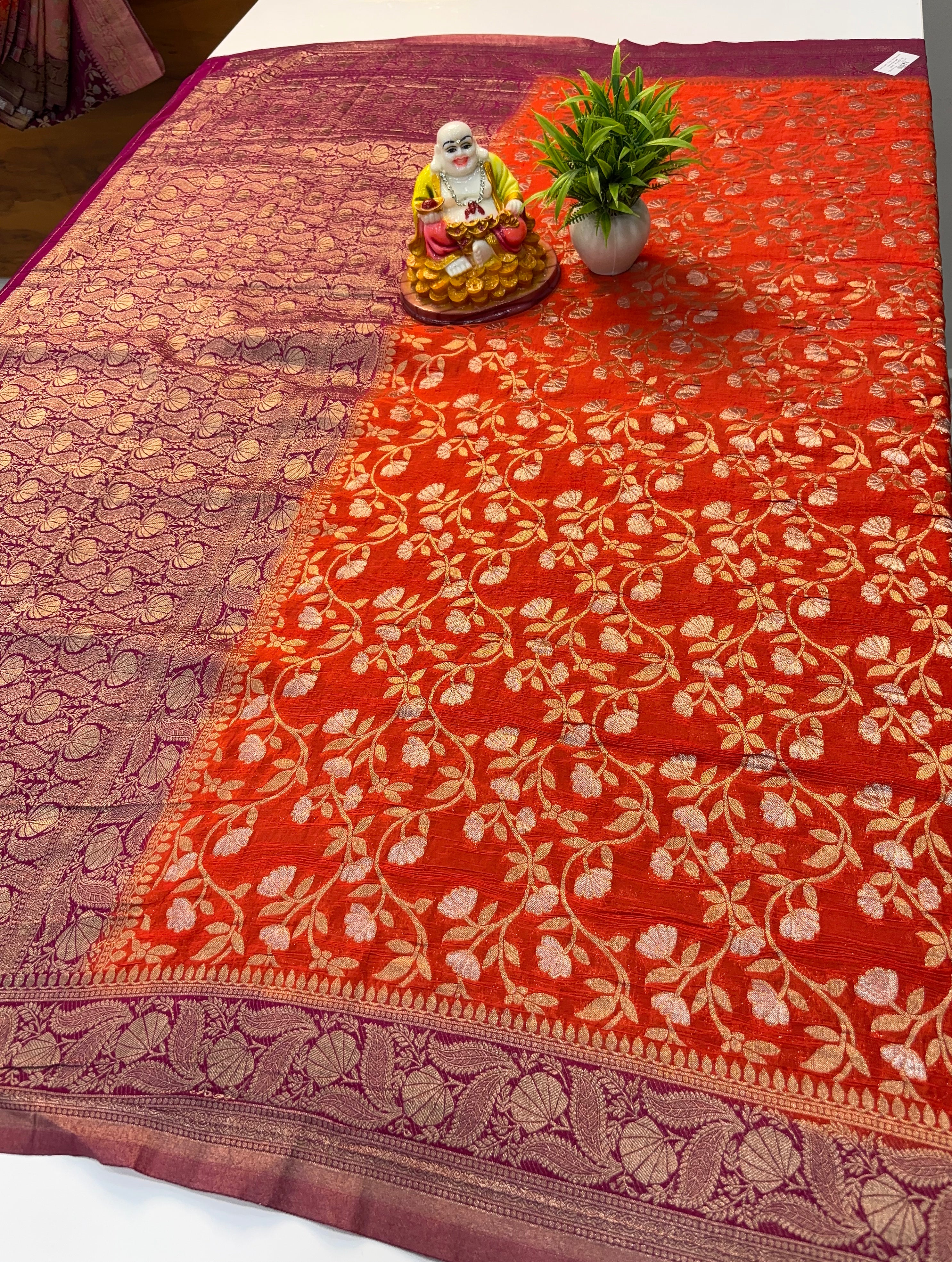 Premium Wrinkle Crepe Silk Saree with Jaal Pattern – By Padmavathi Silks and Sarees