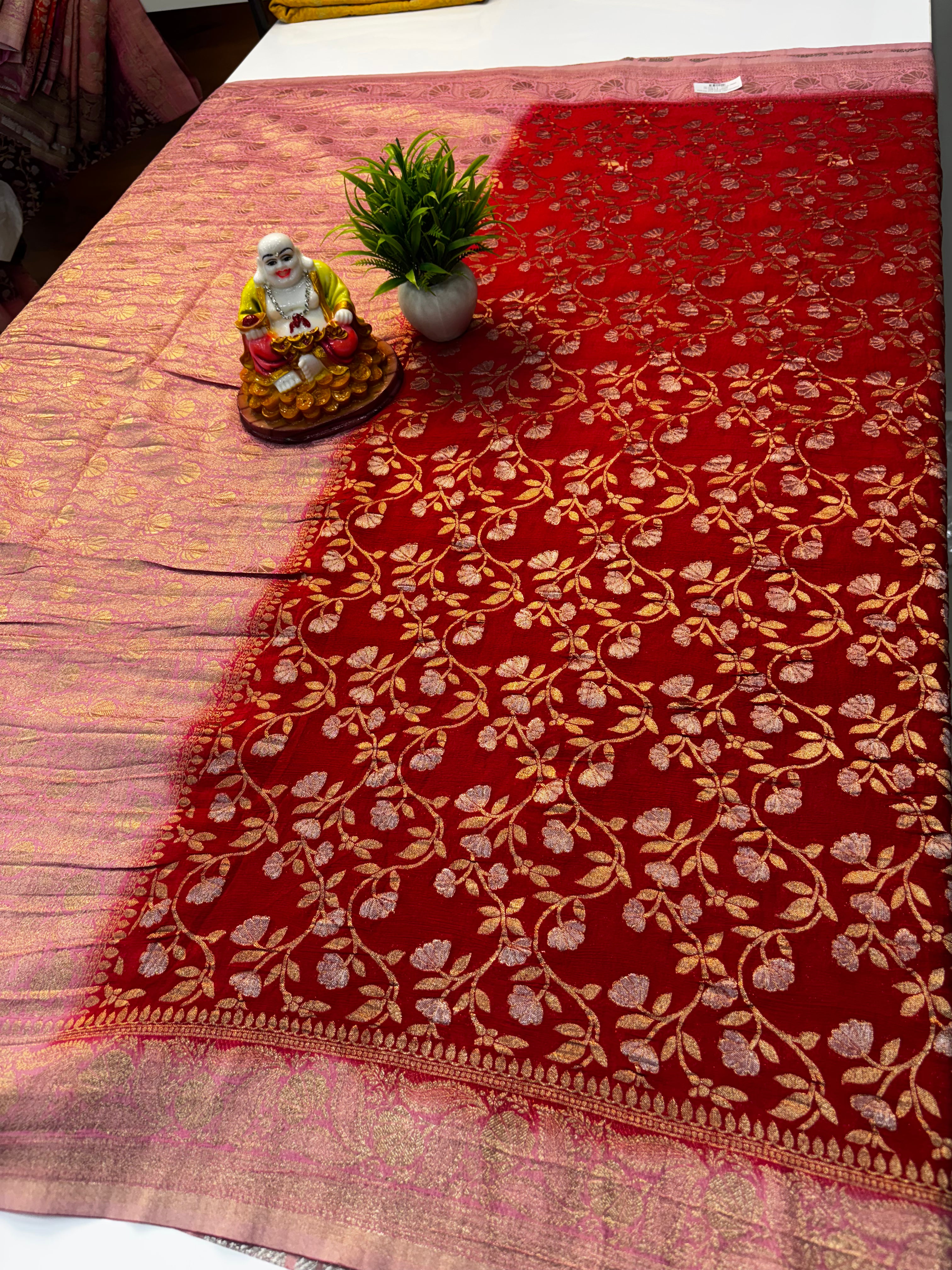 Premium Wrinkle Crepe Silk Saree with Jaal Pattern – By Padmavathi Silks and Sarees