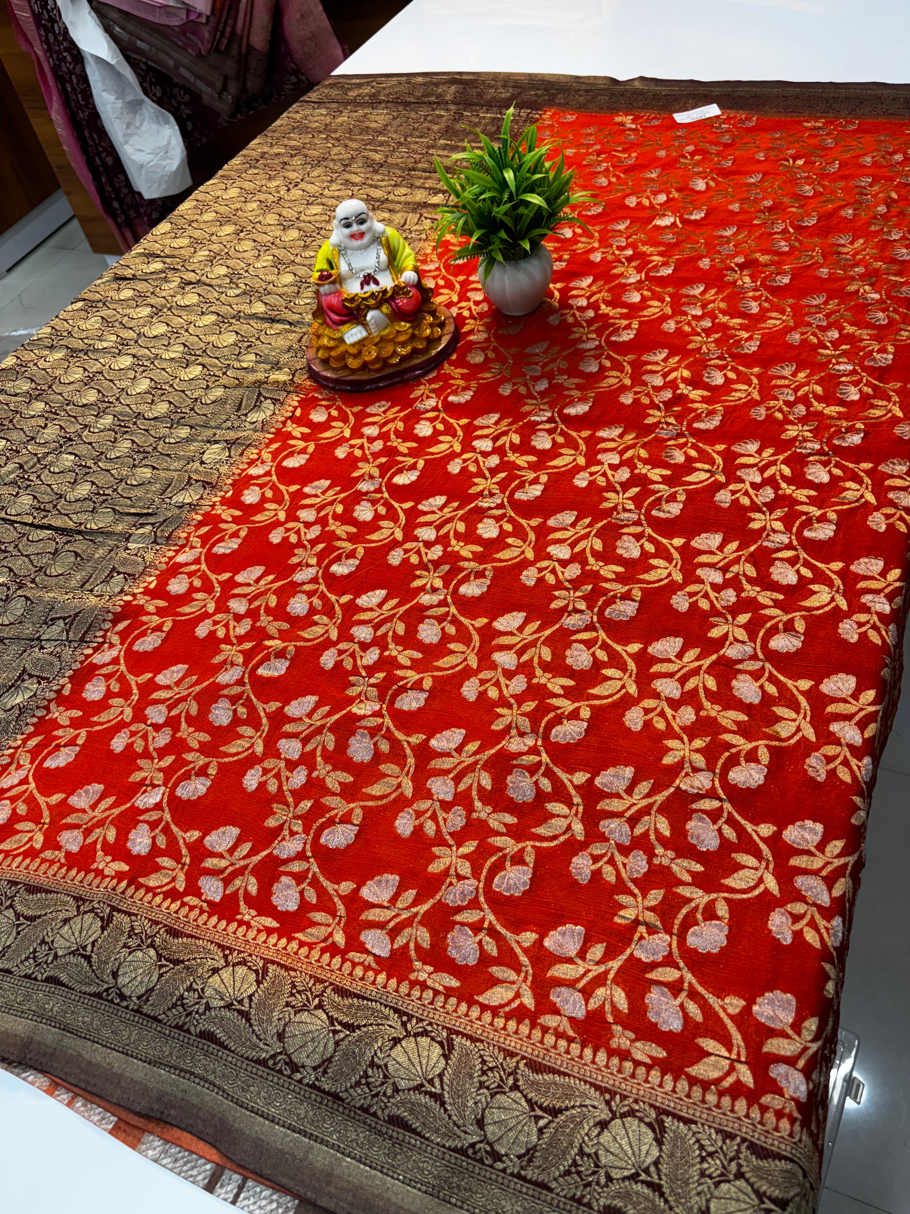 Premium Wrinkle Crepe Silk Saree with Jaal Pattern – By Padmavathi Silks and Sarees