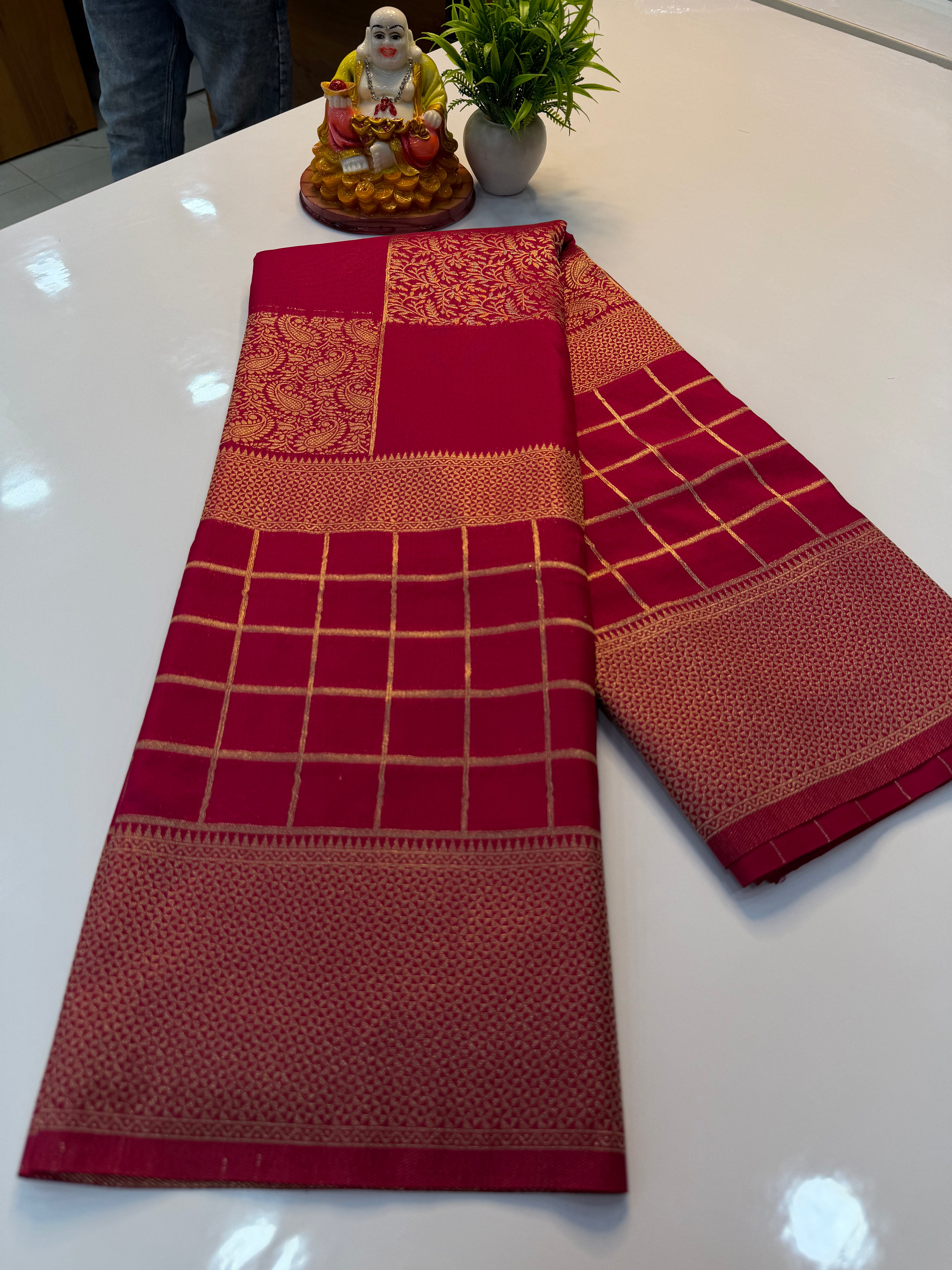Premium Georgette Saree with Checks Pattern & Rich Pallu | Padmavathi Silks and Sarees
