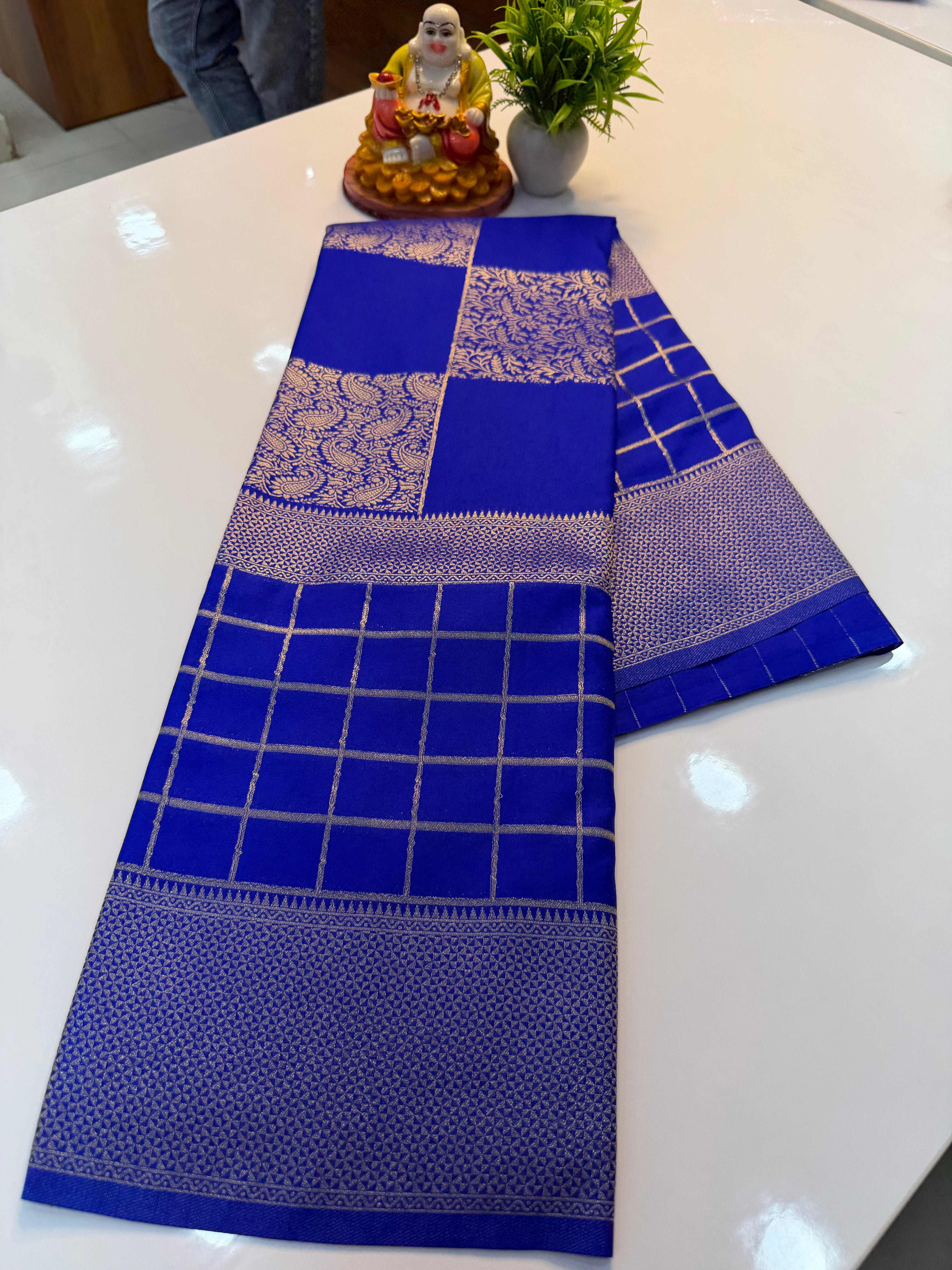 Premium Georgette Saree with Checks Pattern & Rich Pallu | Padmavathi Silks and Sarees