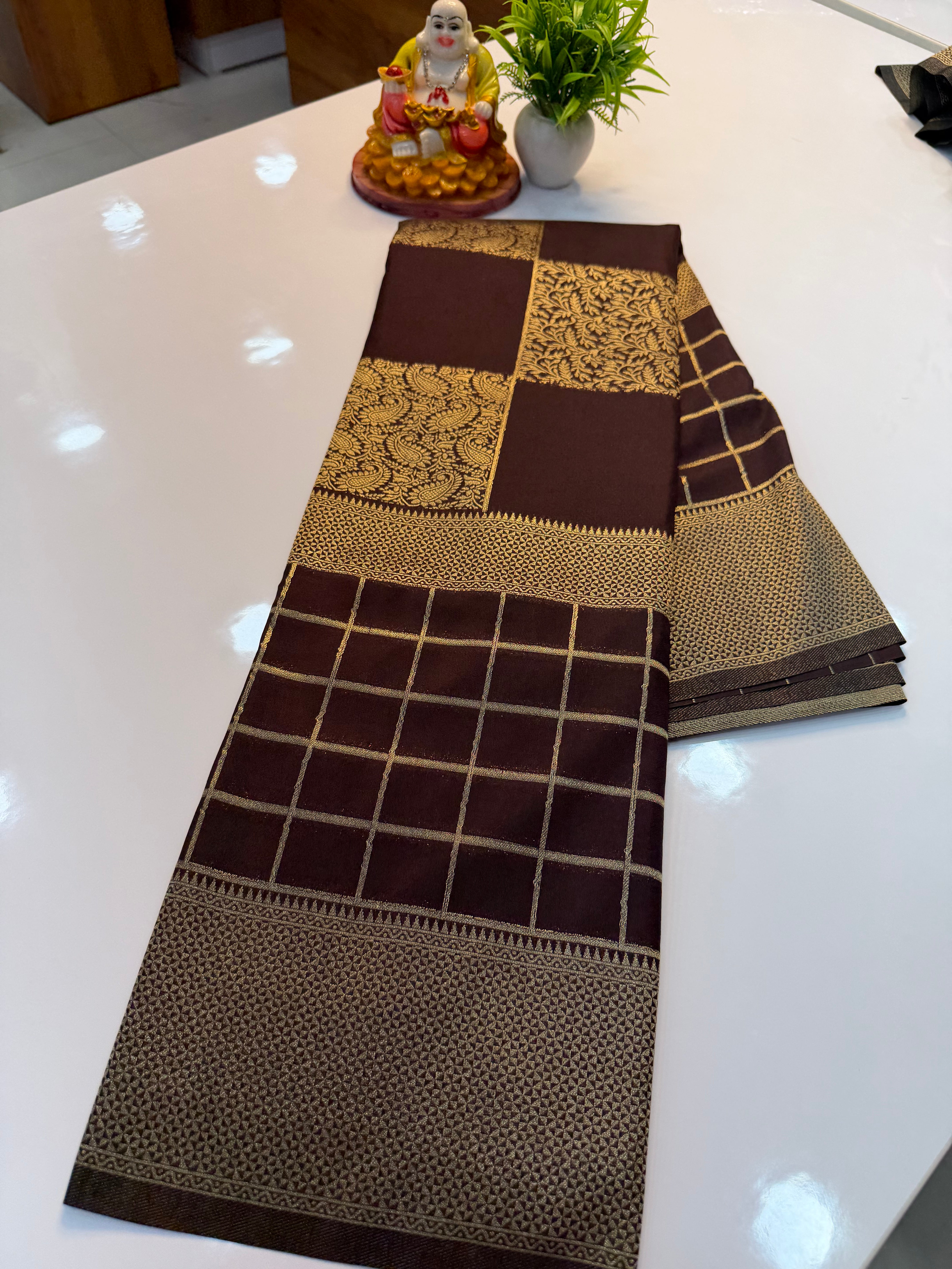 Premium Georgette Saree with Checks Pattern & Rich Pallu | Padmavathi Silks and Sarees