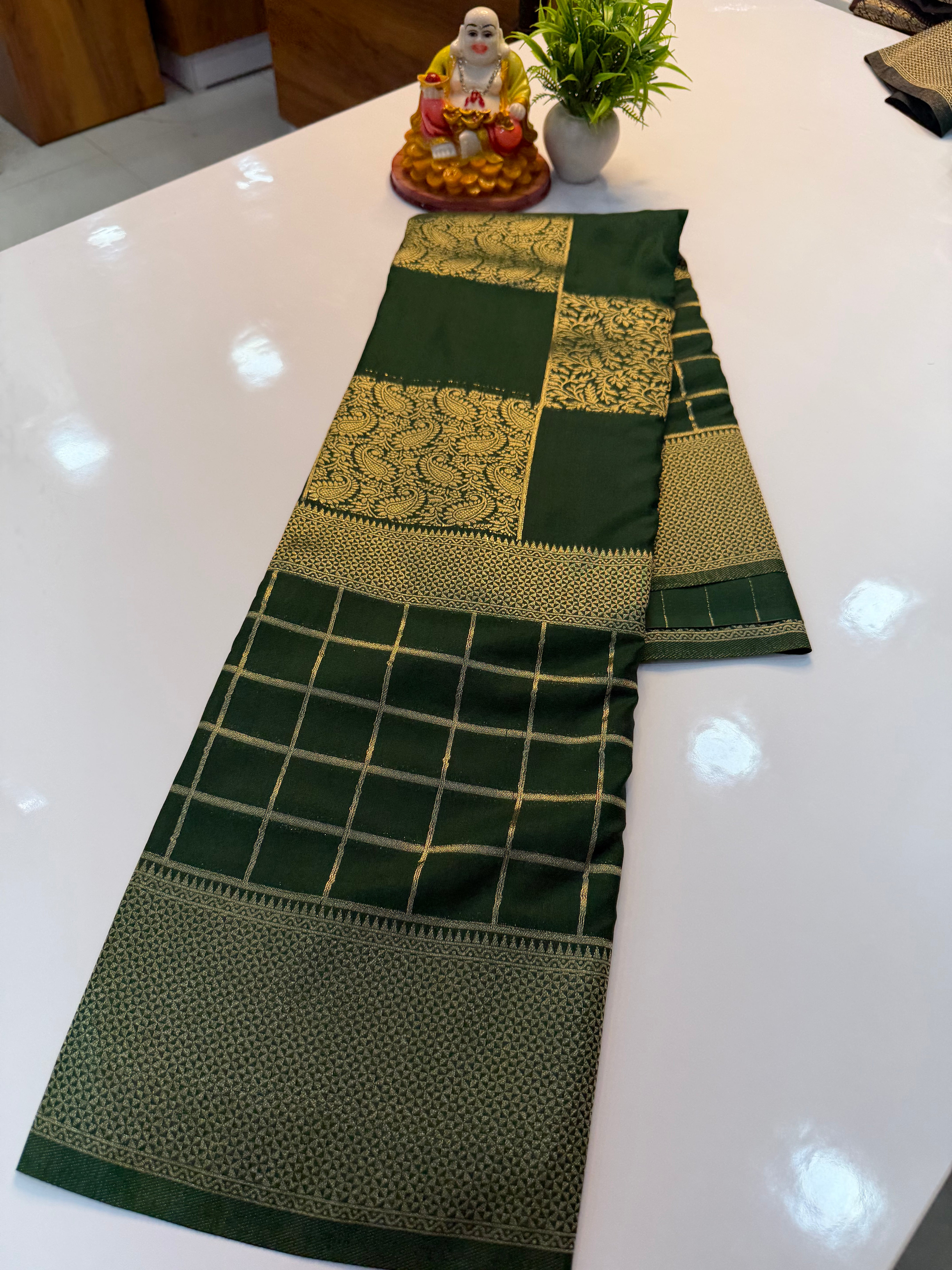 Premium Georgette Saree with Checks Pattern & Rich Pallu | Padmavathi Silks and Sarees