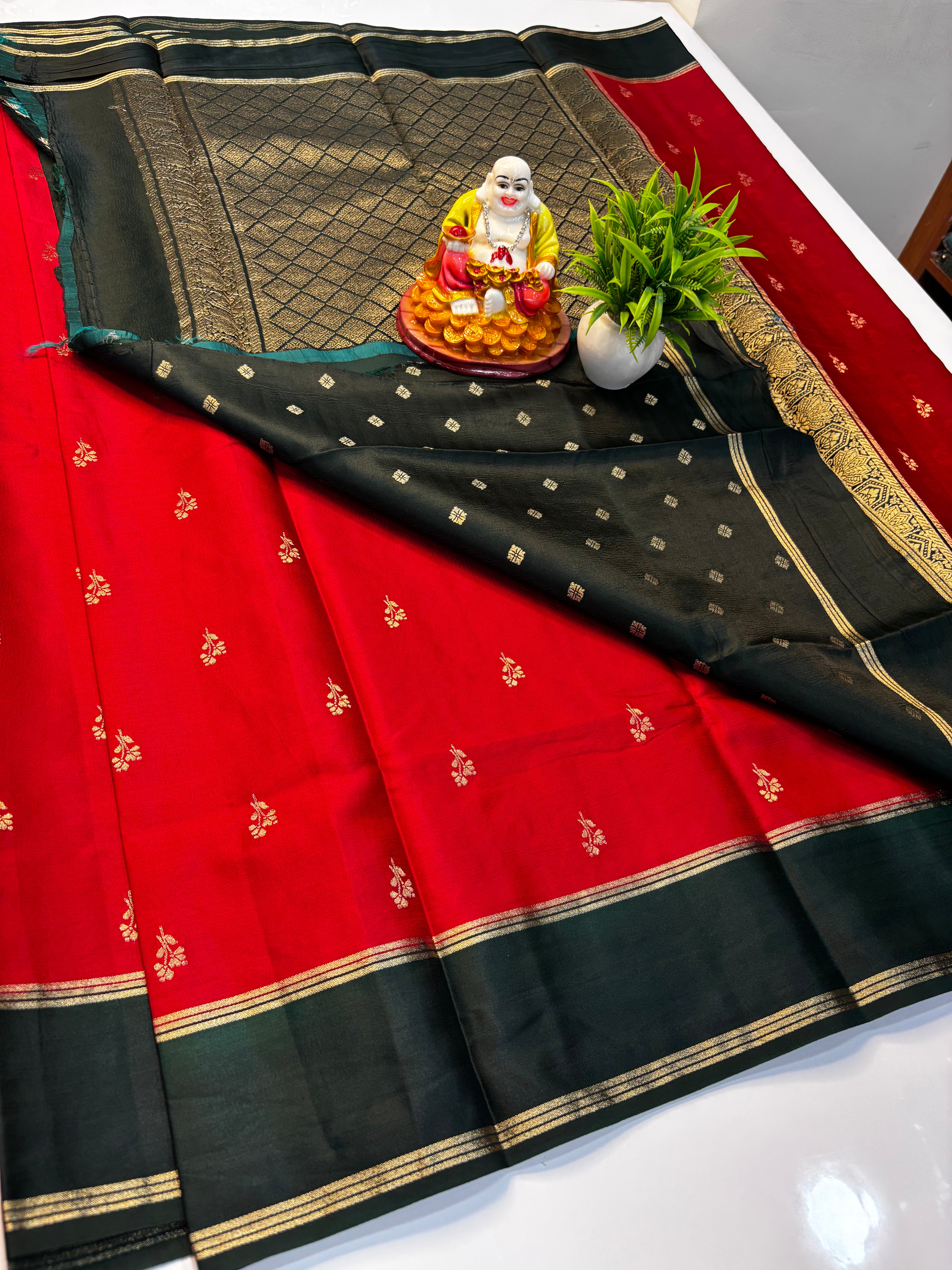 Premium Gajji Silk Saree with Butta Blouse & Rich Pallu