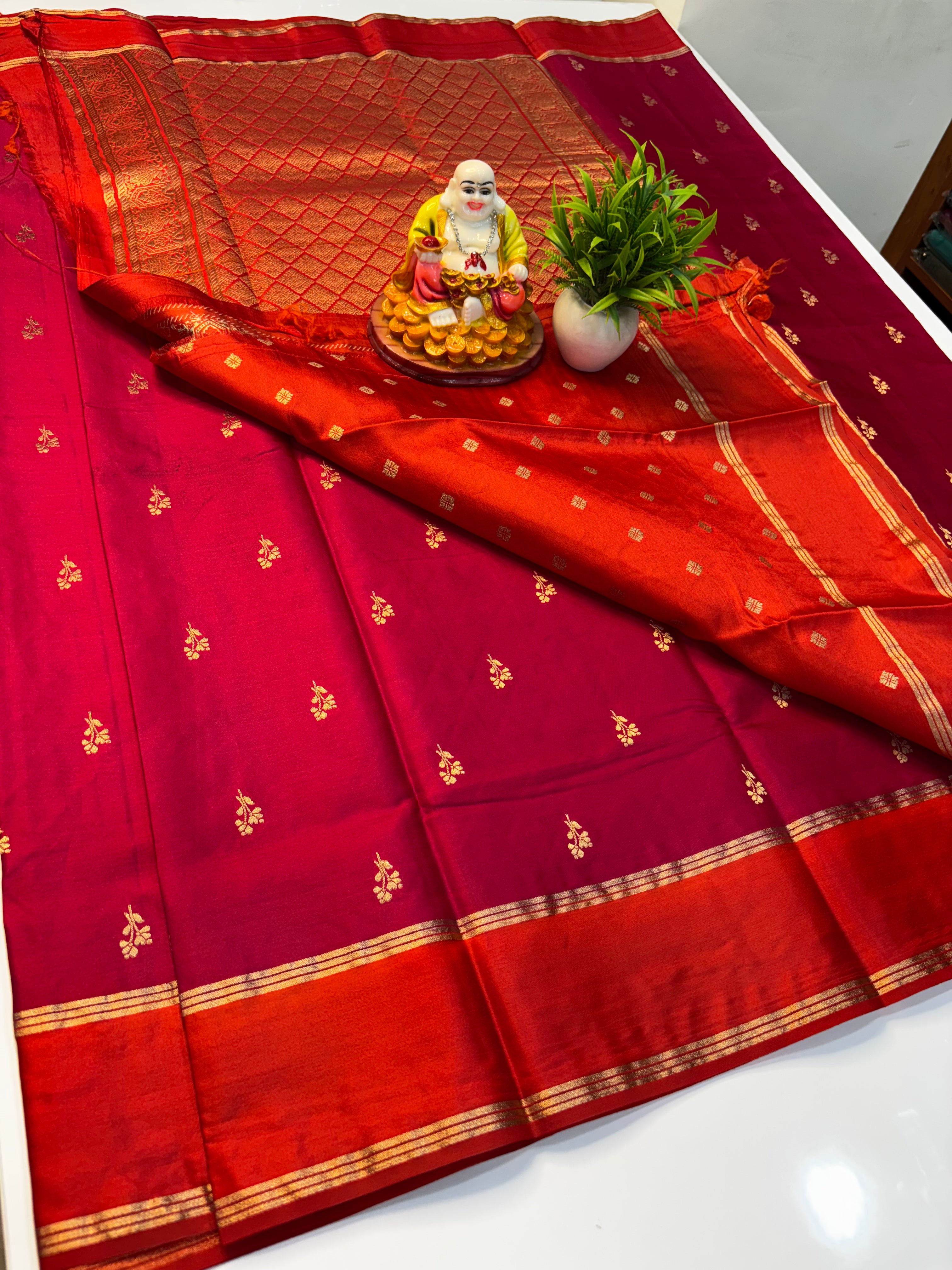 Premium Gajji Silk Saree with Butta Blouse & Rich Pallu