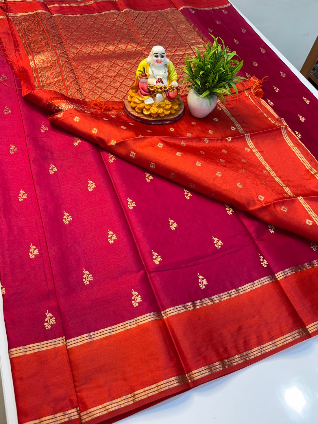 Premium Gajji Silk Saree with Butta Blouse & Rich Pallu