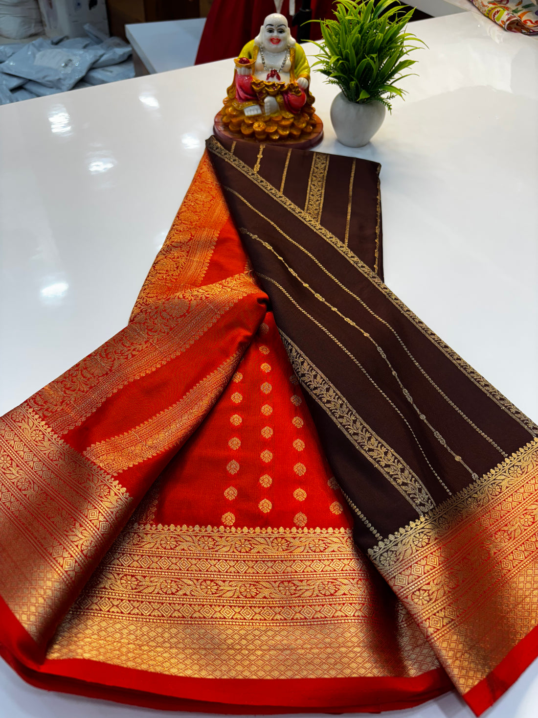 premium mysore crape silk with rich pallu and butta blouse