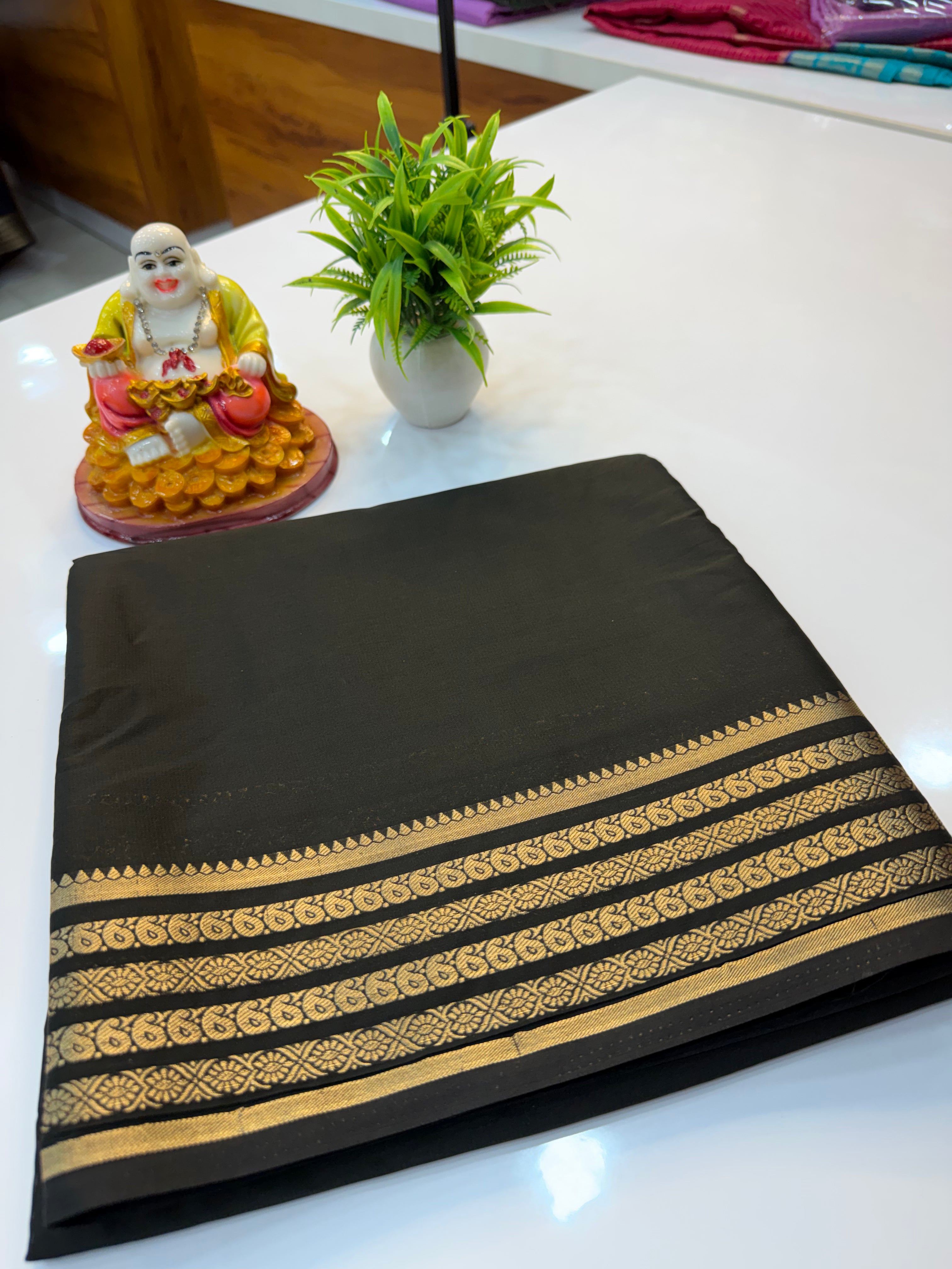 Premium Mysore Crepe Silk Saree with Beautiful Mango Border & Chit Pallu