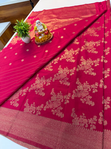 Premium Georgette Saree with Elegant Jaal Pattern & Rich Pallu…