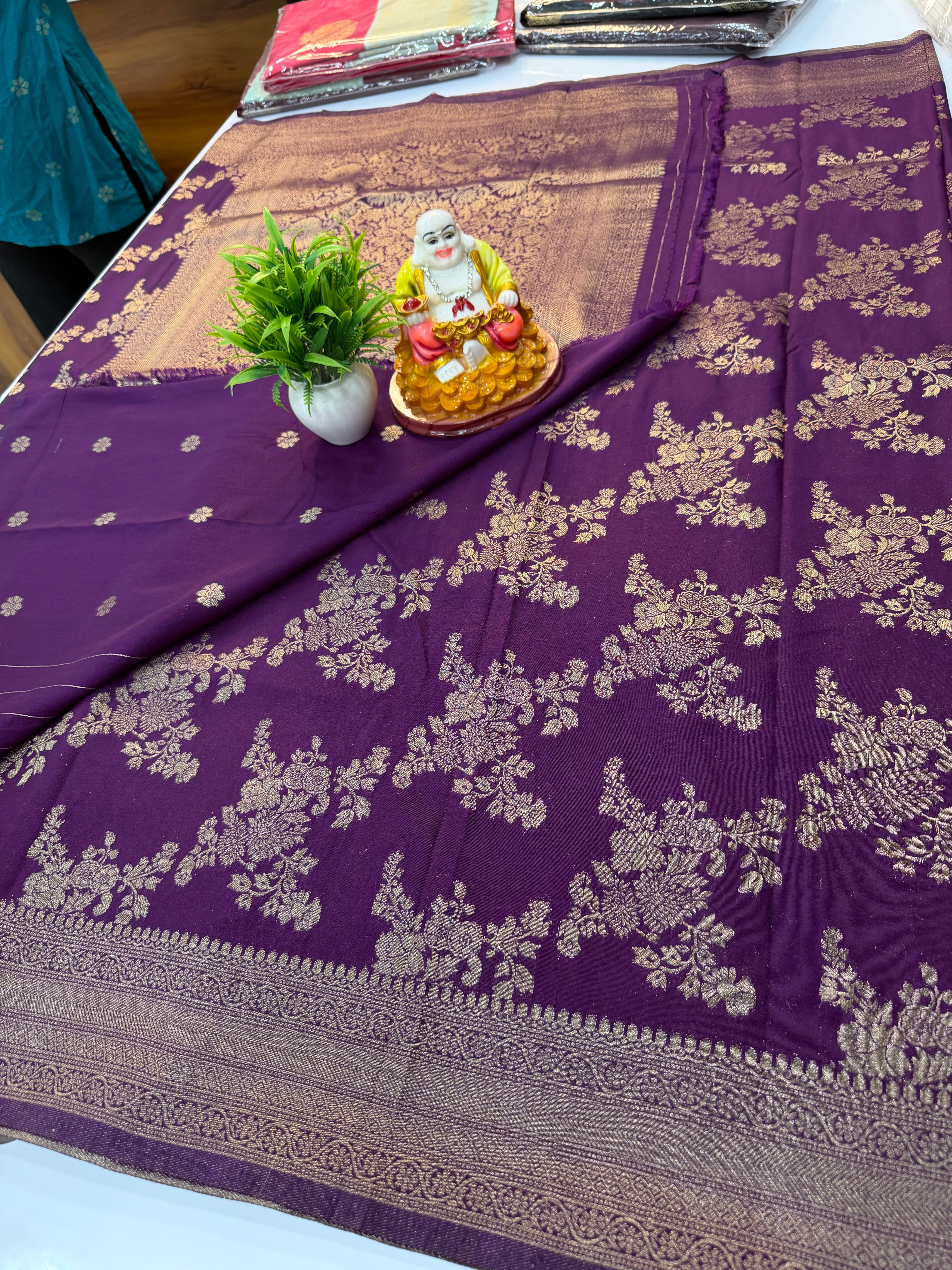 Premium Georgette Saree with Elegant Jaal Pattern & Rich Pallu…
