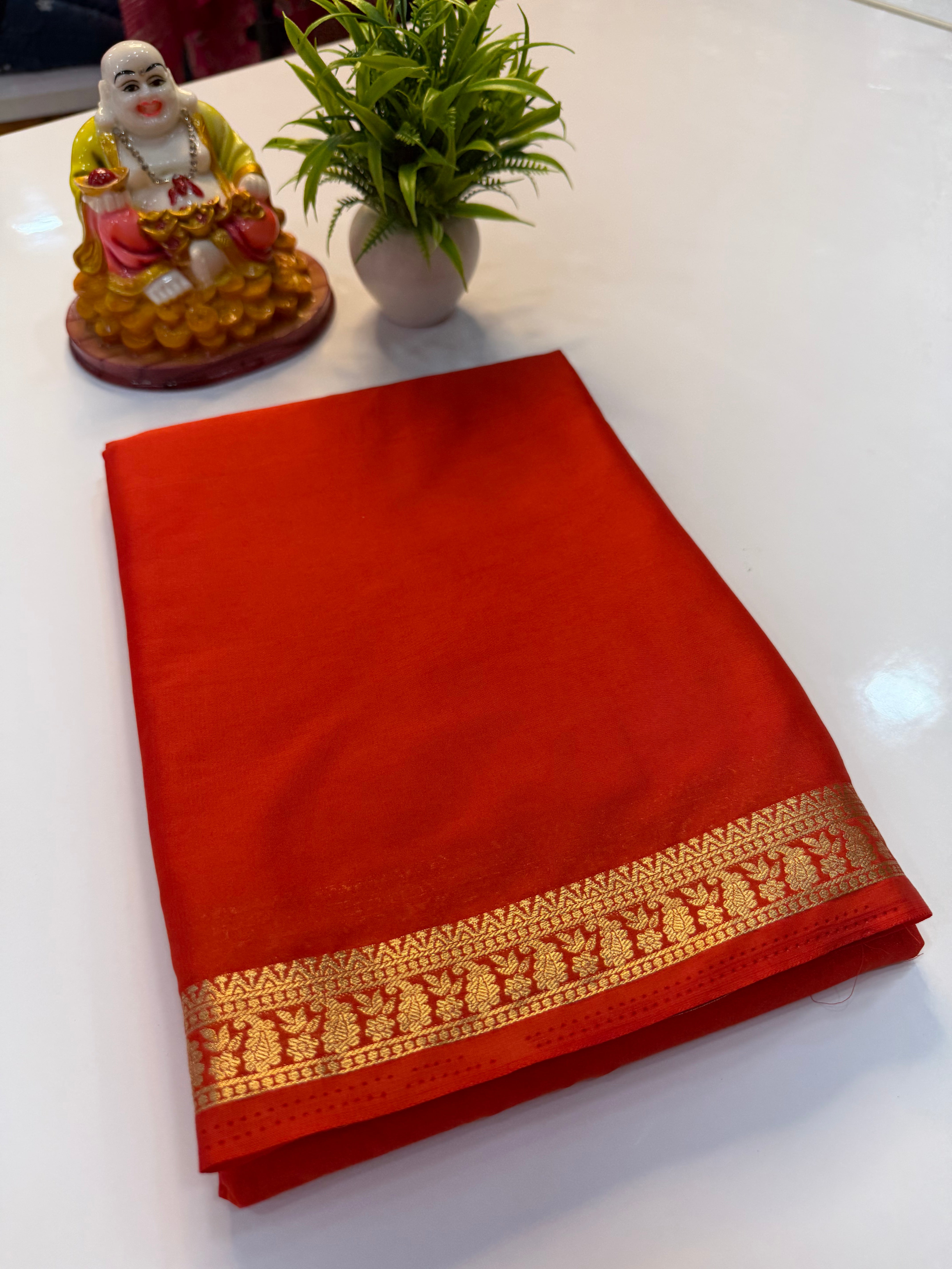 Mysore Crepe Silk Saree with Beautiful Mango Border & Chit Pallu
