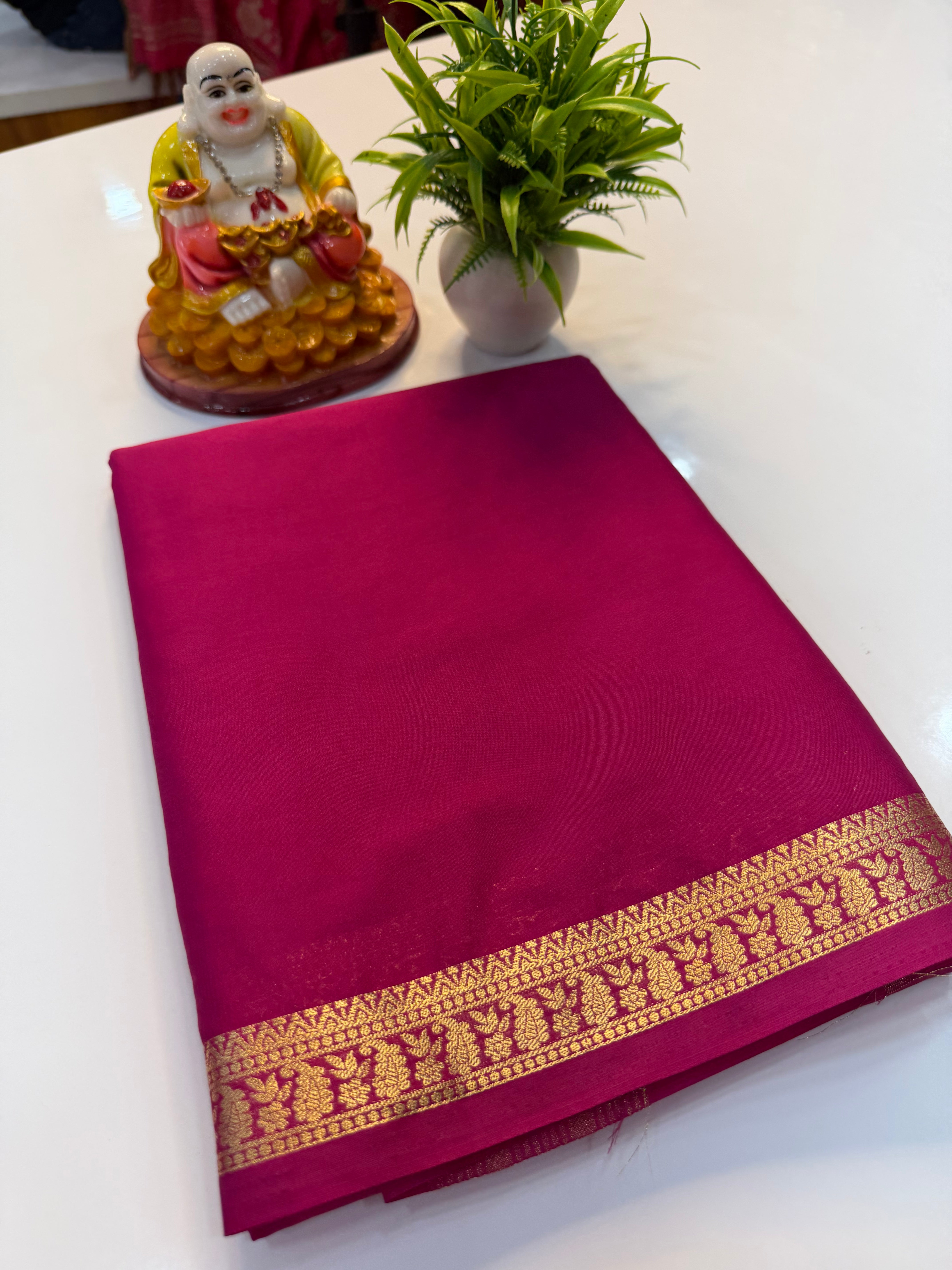 Mysore Crepe Silk Saree with Beautiful Mango Border & Chit Pallu