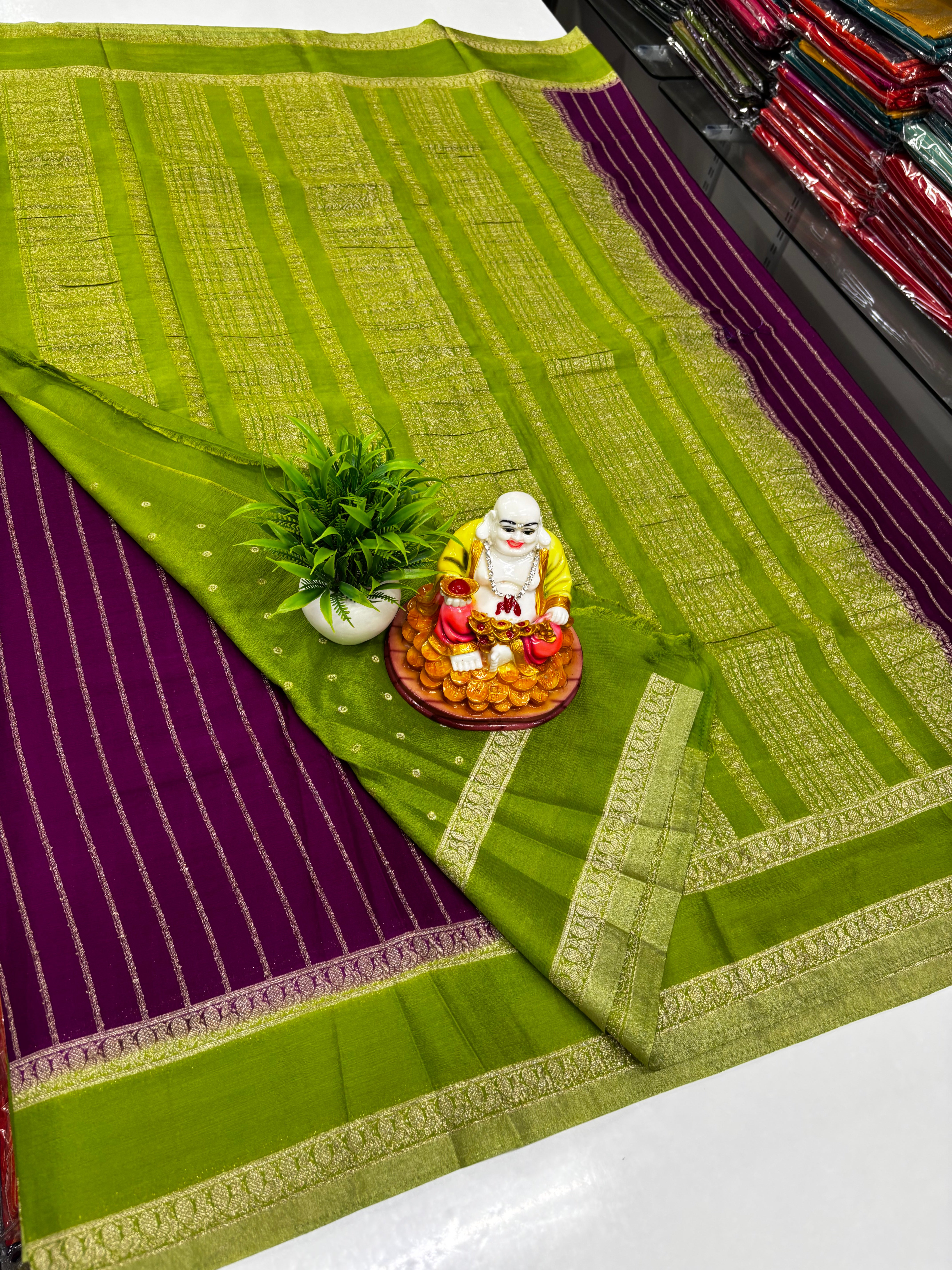 Premium Wrinkle Crepe Saree with Rich Pallu & Butta Blouse