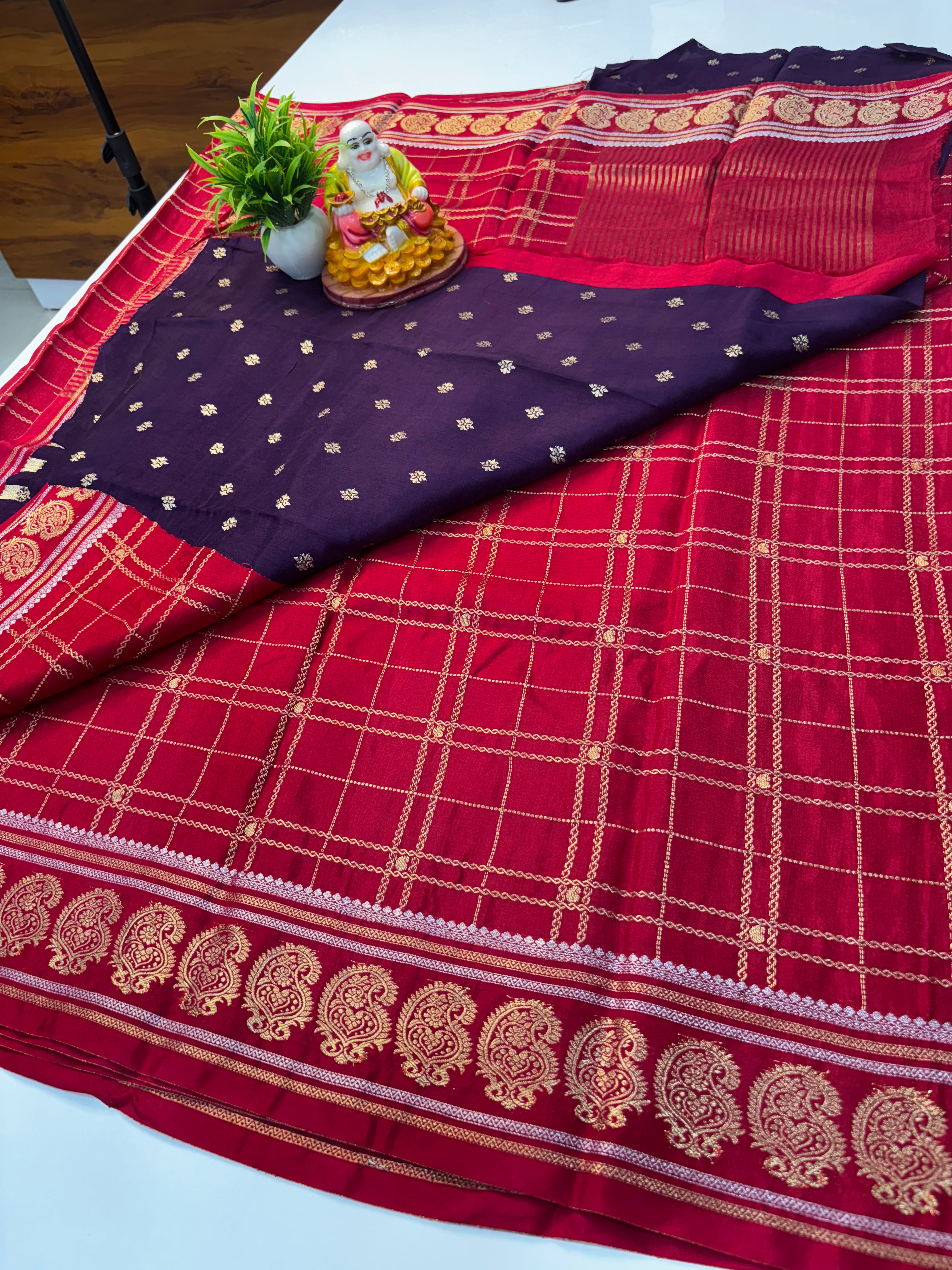 premium viscose saree with beautiful mango border with buttas blouse