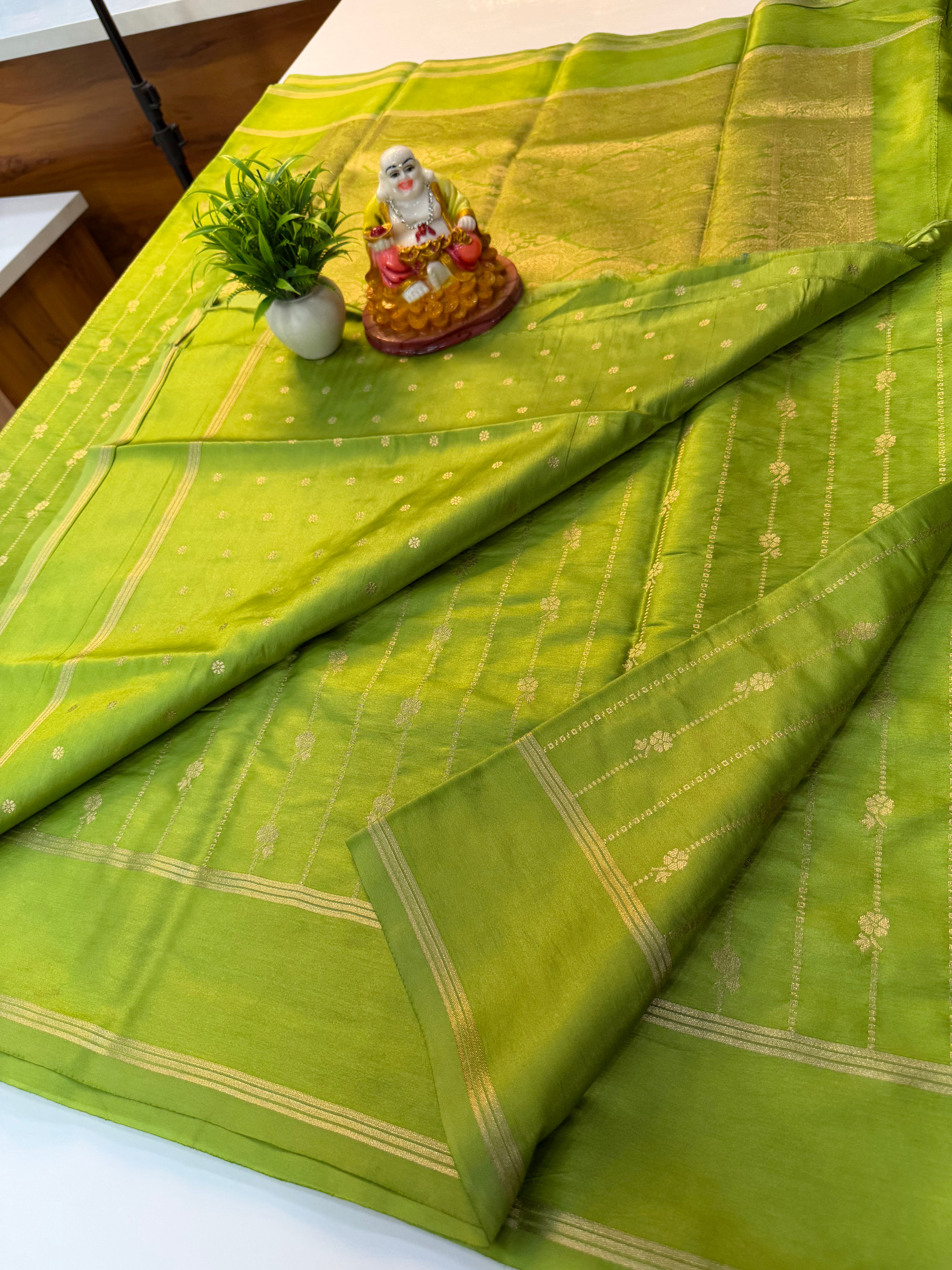 Premium Gajji Silk Saree with Stripes, Rich Pallu & Butta Blouse