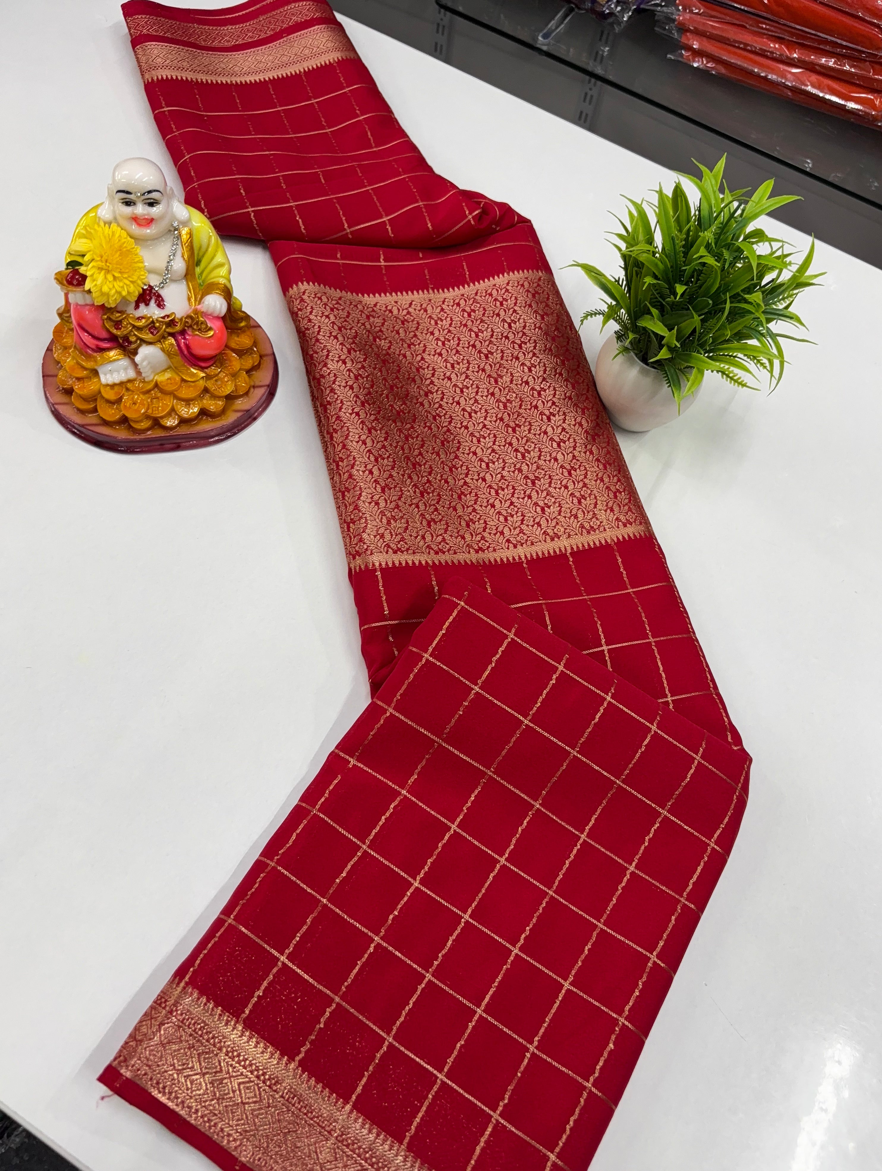 Chiffon Chex Saree with Center Golden Zari Brocade – Padmavathi Silks & Sarees