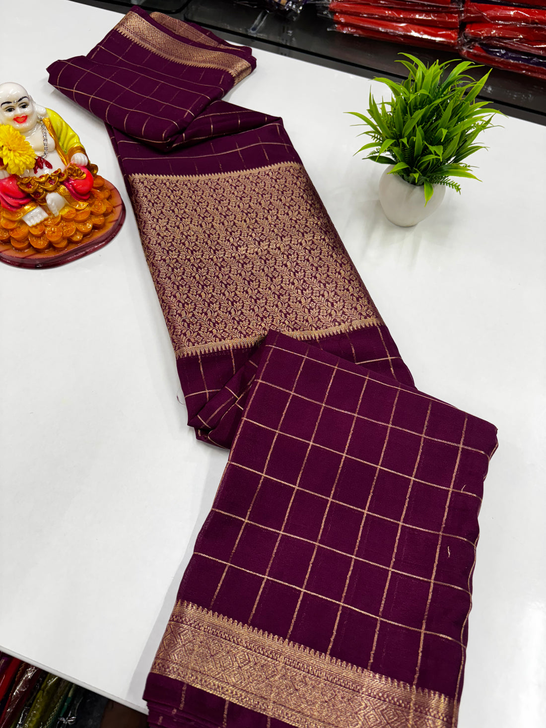 Chiffon Chex Saree with Center Golden Zari Brocade – Padmavathi Silks & Sarees