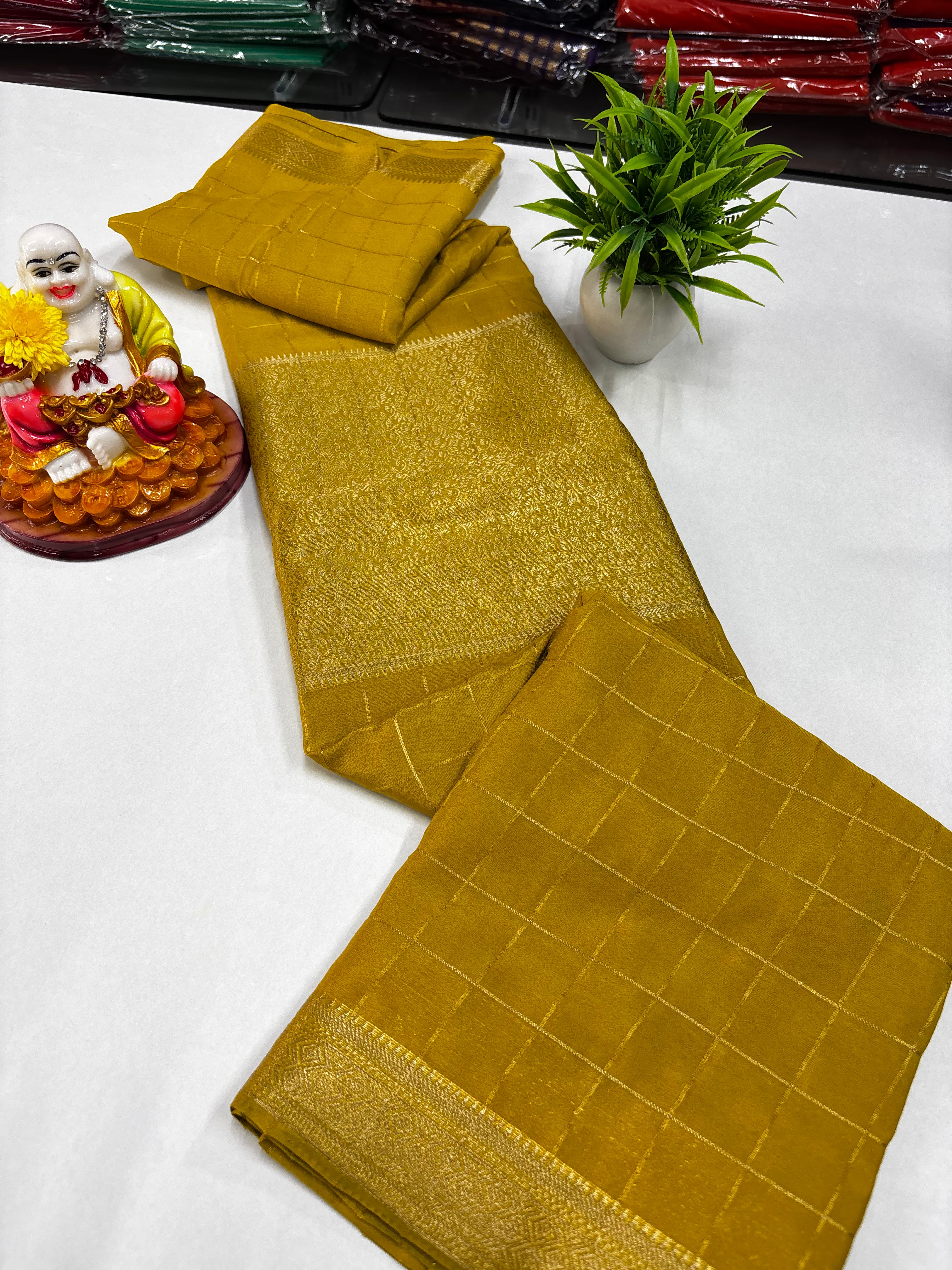 Chiffon Chex Saree with Center Golden Zari Brocade – Padmavathi Silks & Sarees