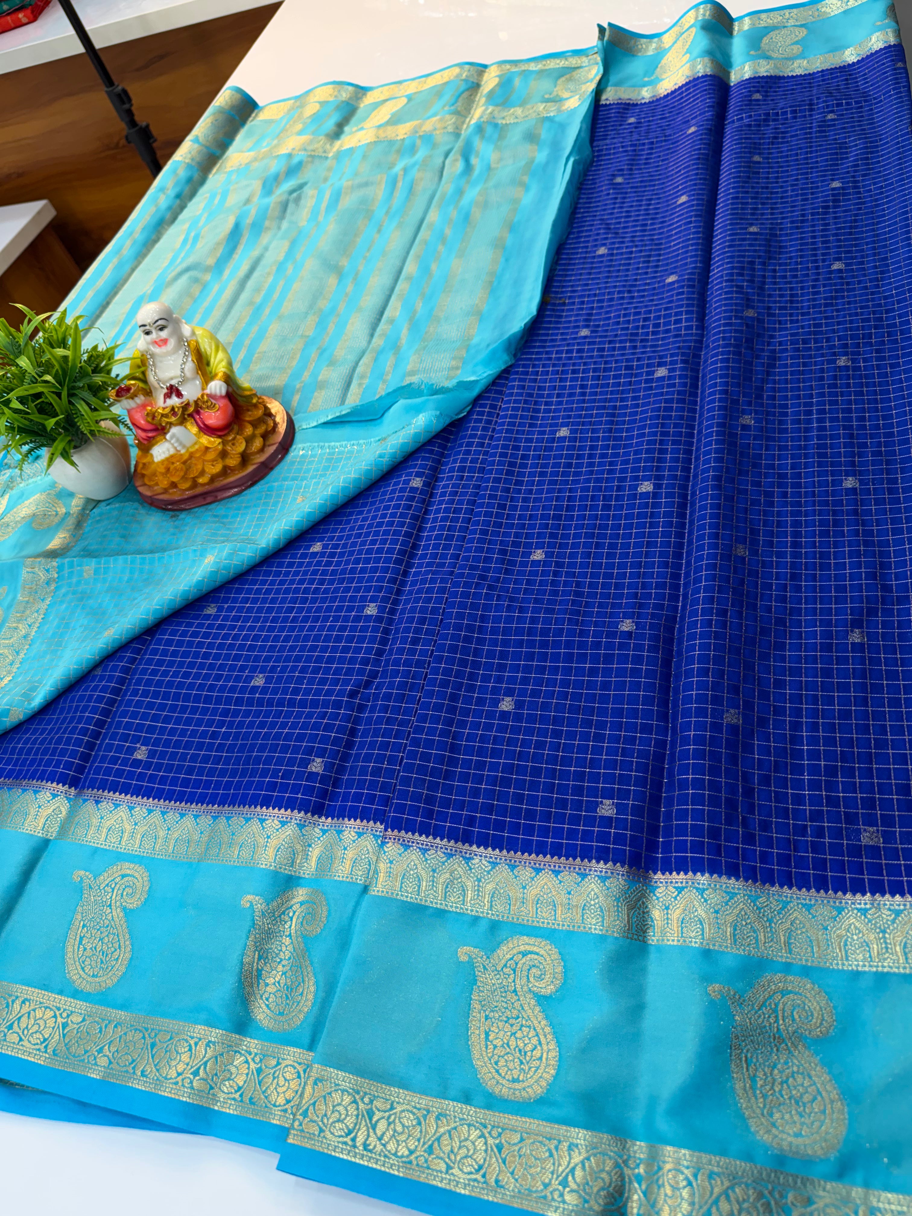 Premium Mysore Crepe Silk Saree with Checks, Buttas & Mango Bentex Border