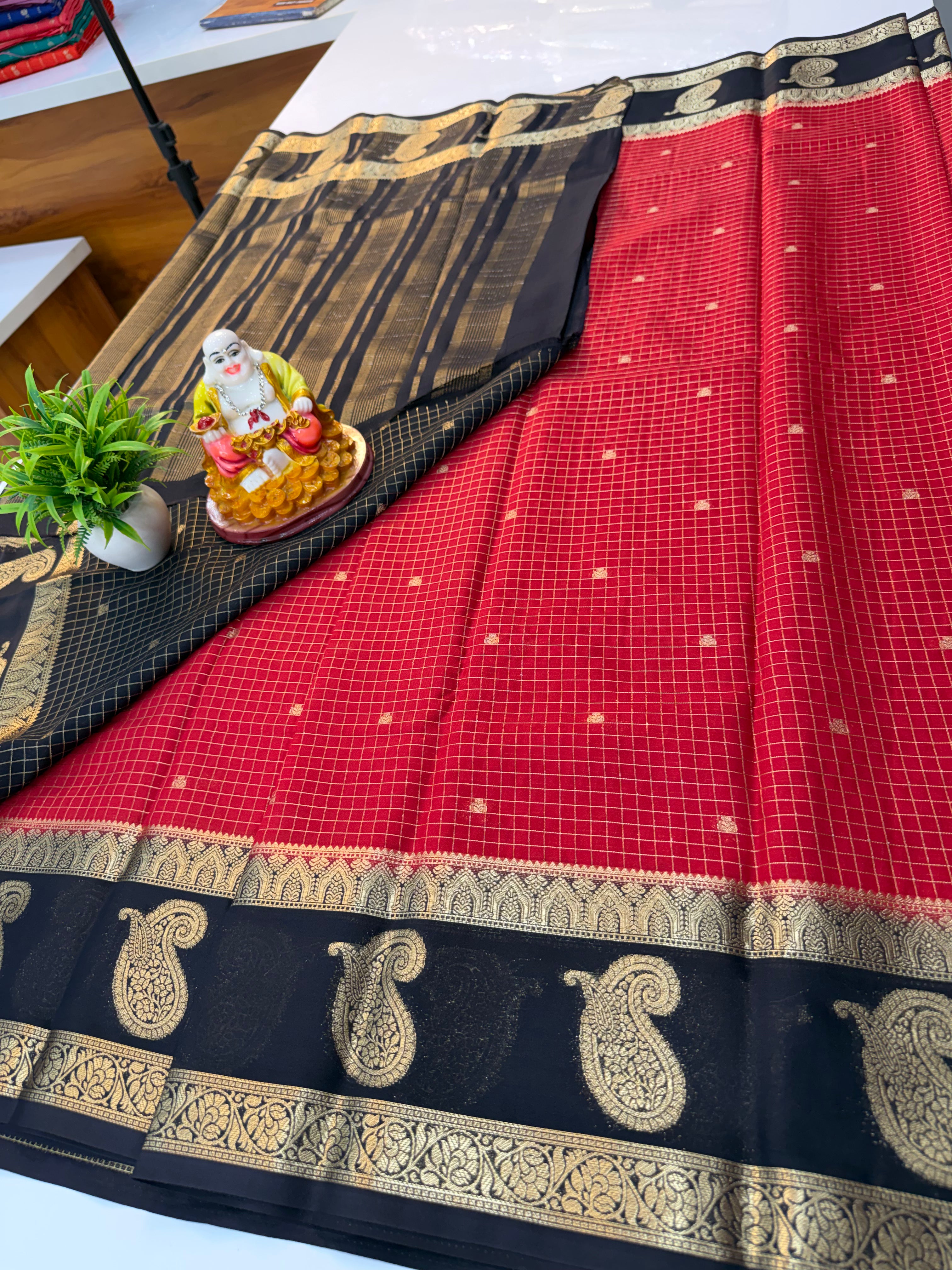 Premium Mysore Crepe Silk Saree with Checks, Buttas & Mango Bentex Border