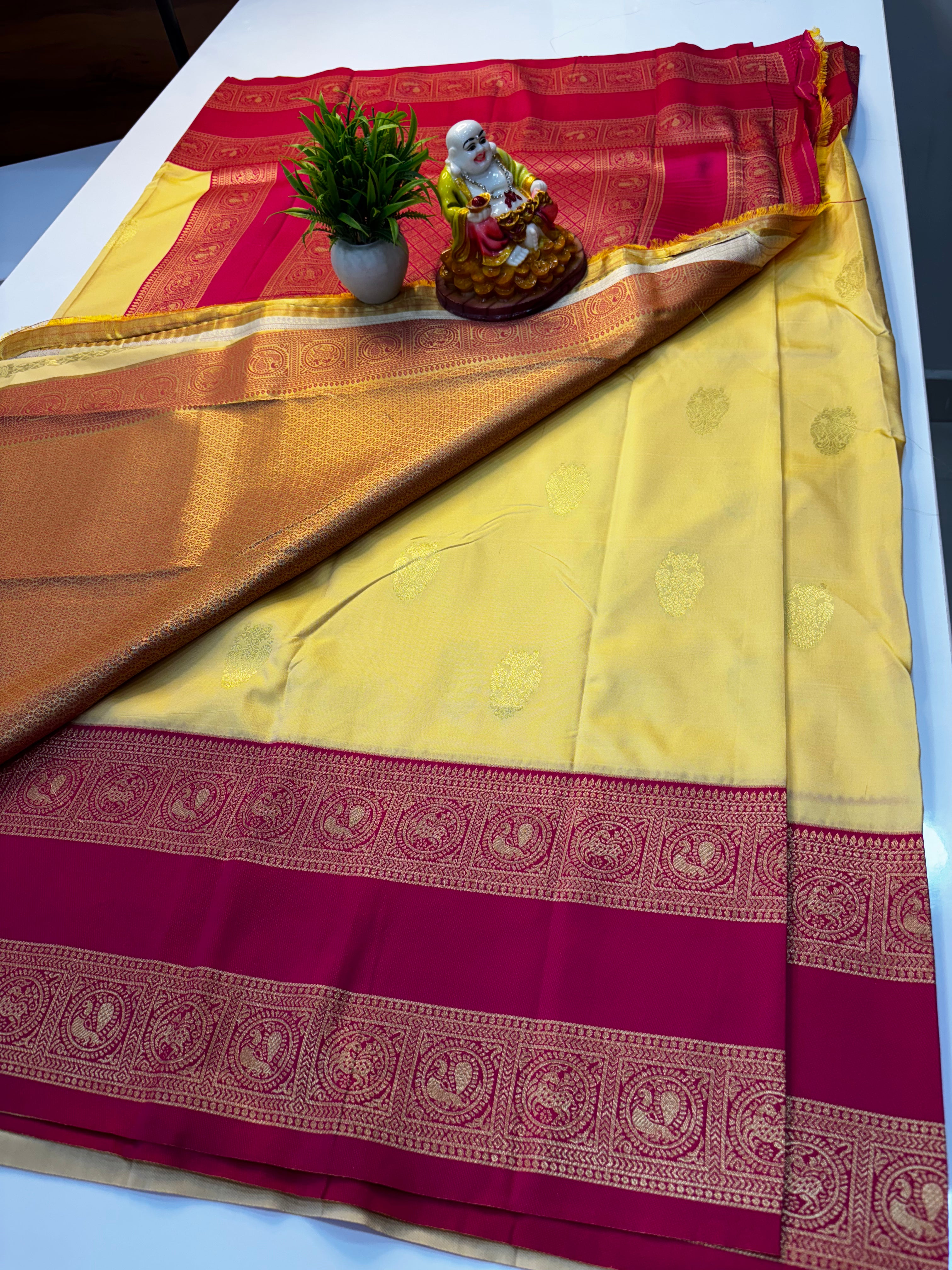 Premium Semi Silk Saree with Ganda Berunda Design & Rich Pallu