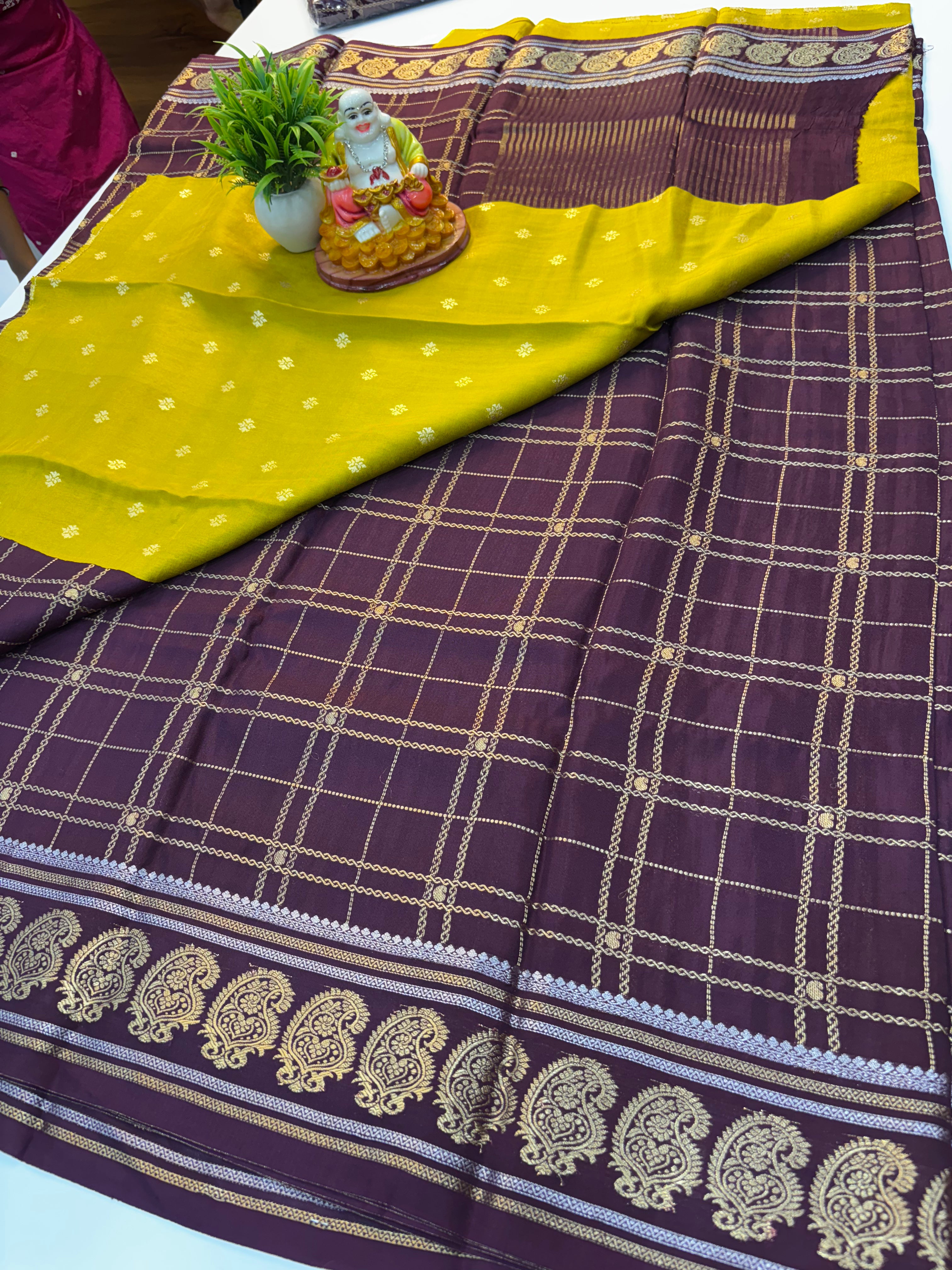 premium viscose saree with beautiful mango border with buttas blouse