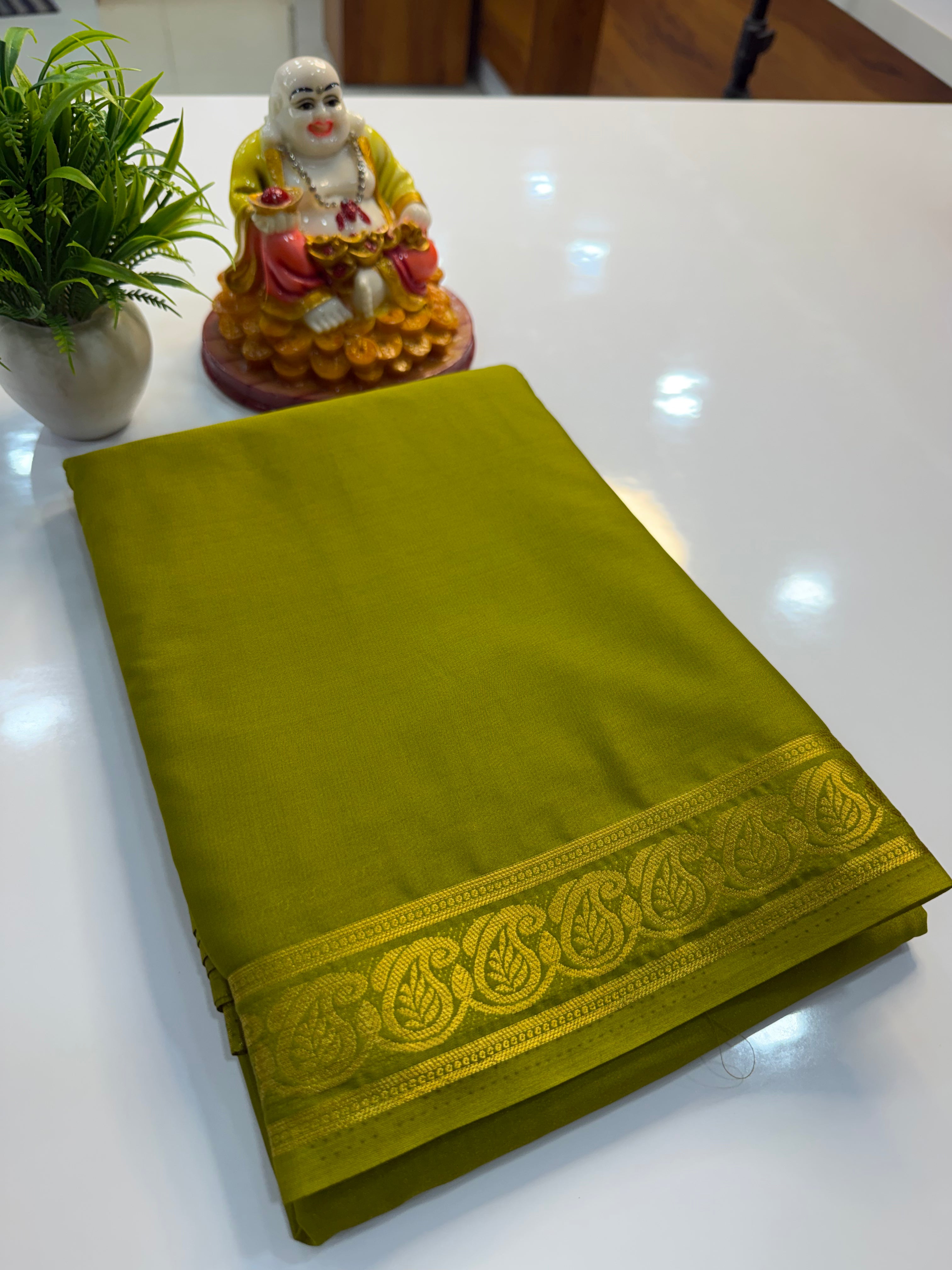 Mysore Crepe Silk Saree with Beautiful Mango Border
