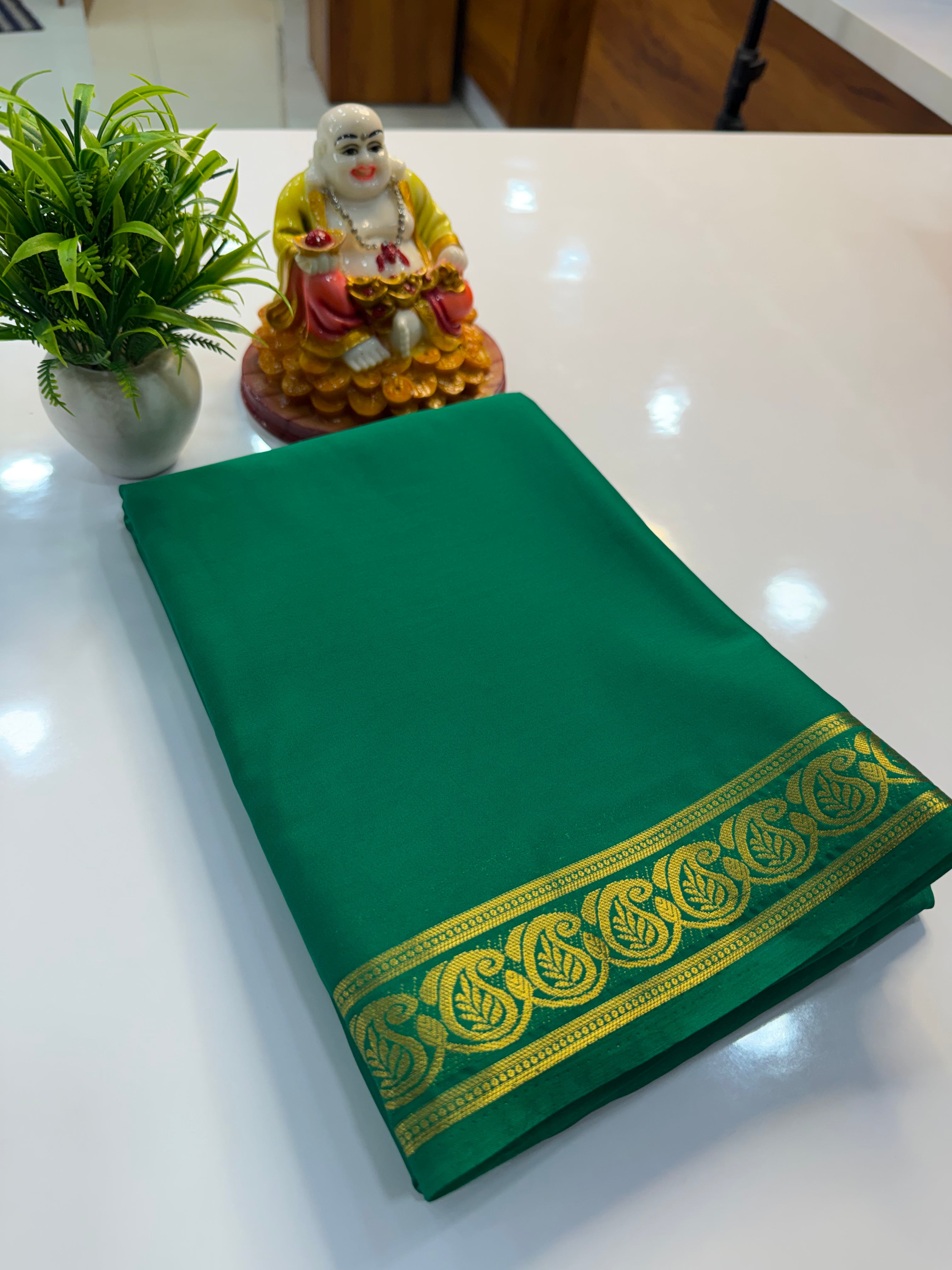 Mysore Crepe Silk Saree with Beautiful Mango Border