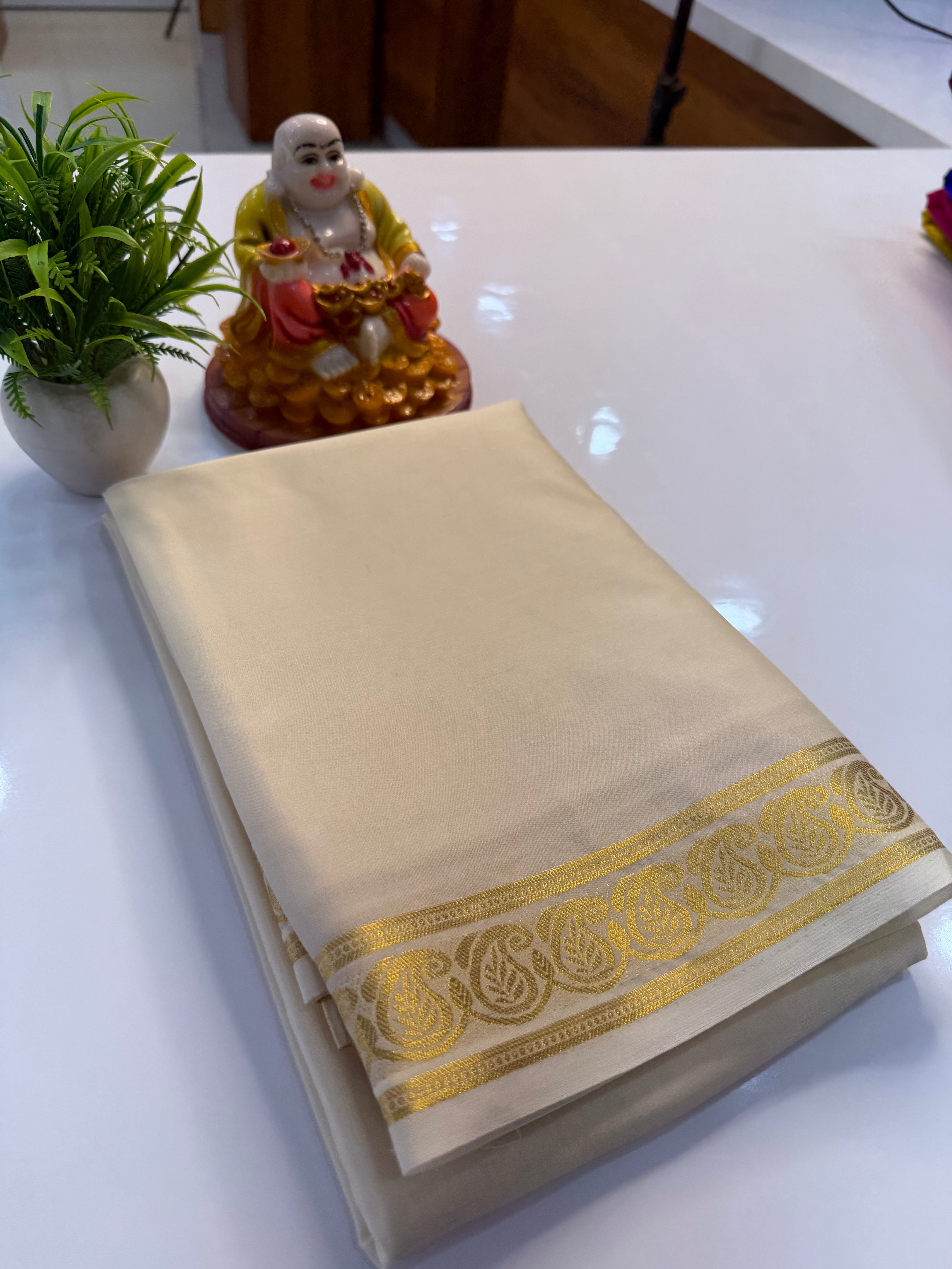 Mysore Crepe Silk Saree with Beautiful Mango Border