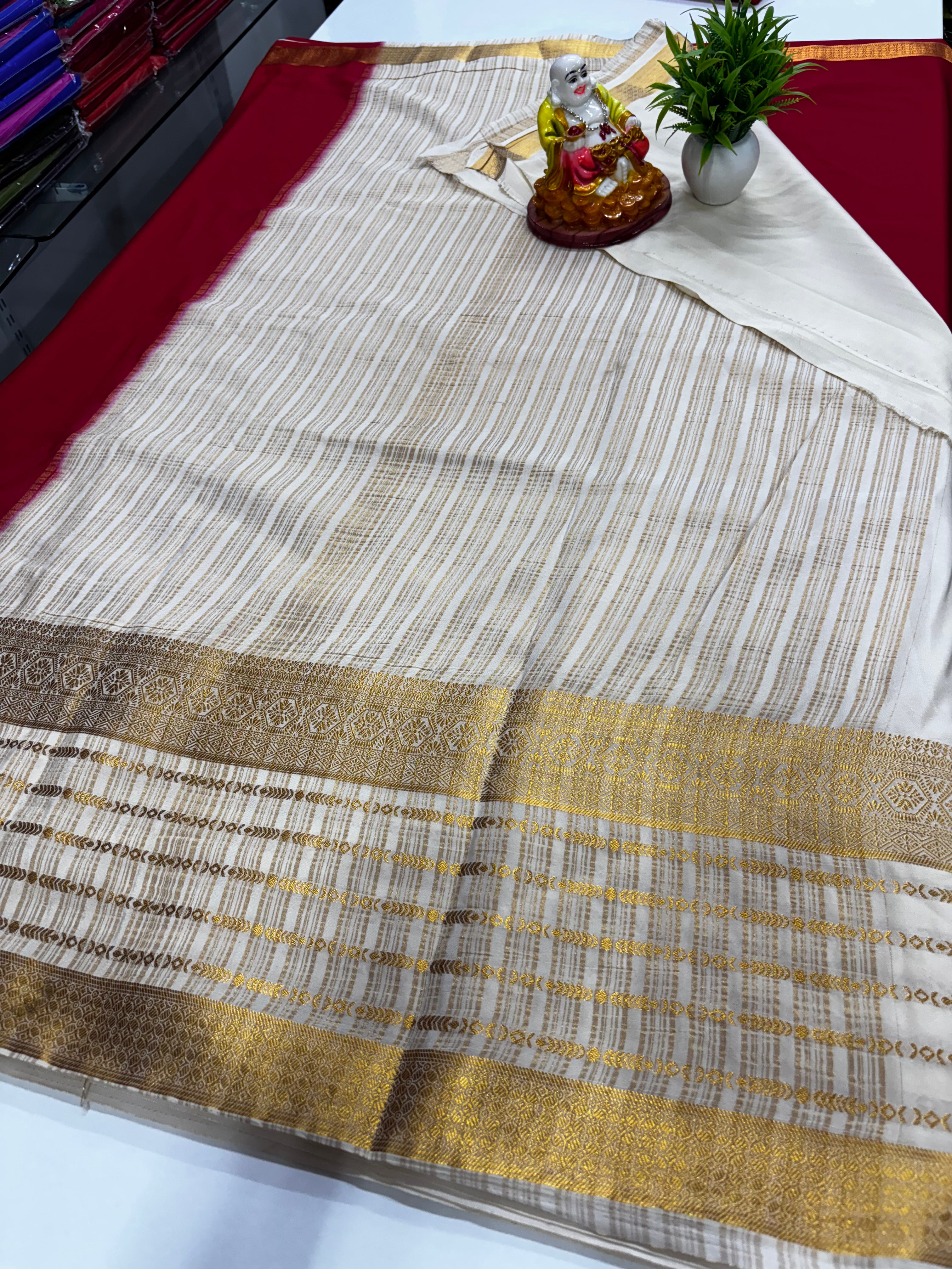 Mysore Crepe Silk Saree with Rich Contrast Pallu & Elegant Border